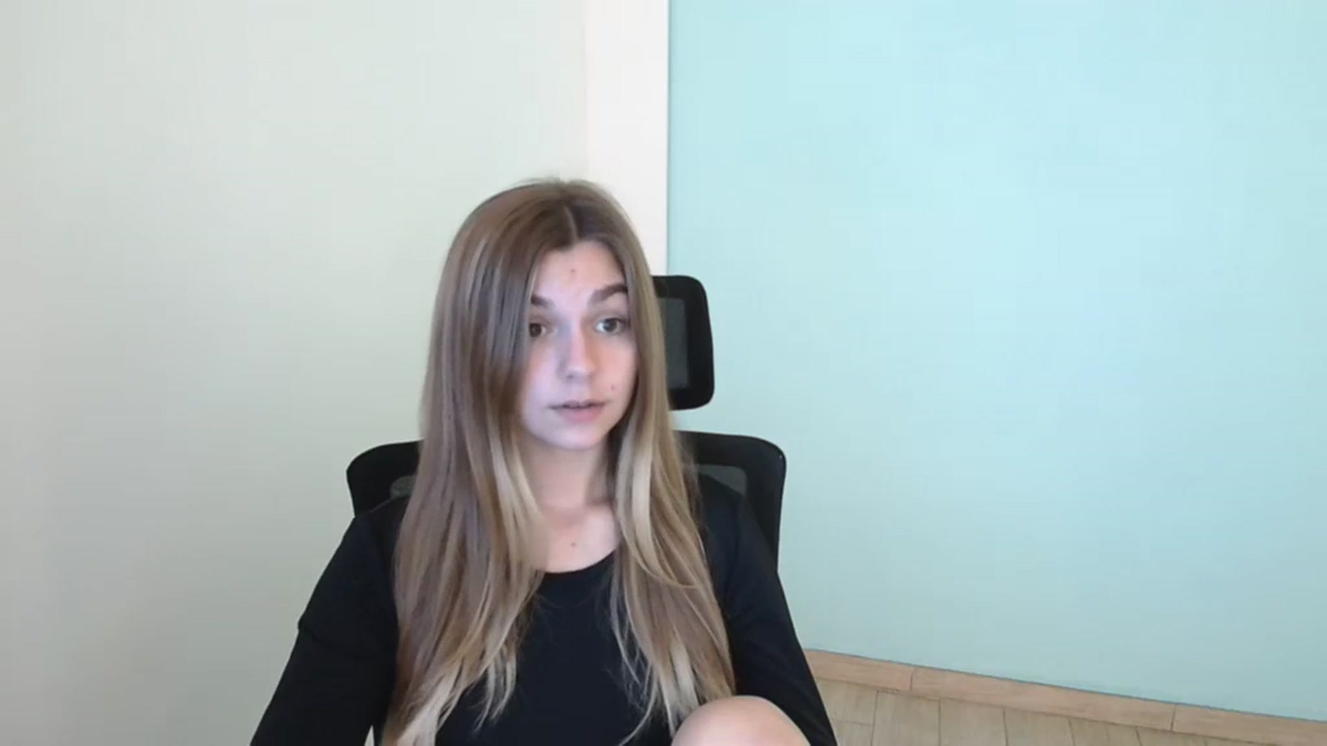 Gallery image thumbnail from Missi_More's myfreecams stream on, 08/04/2023, 10:49 image 20 of 20