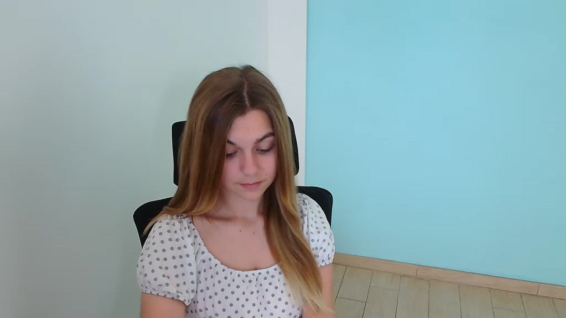 Gallery image thumbnail from Missi_More's myfreecams stream on, 08/07/2023, 11:07 image 18 of 20