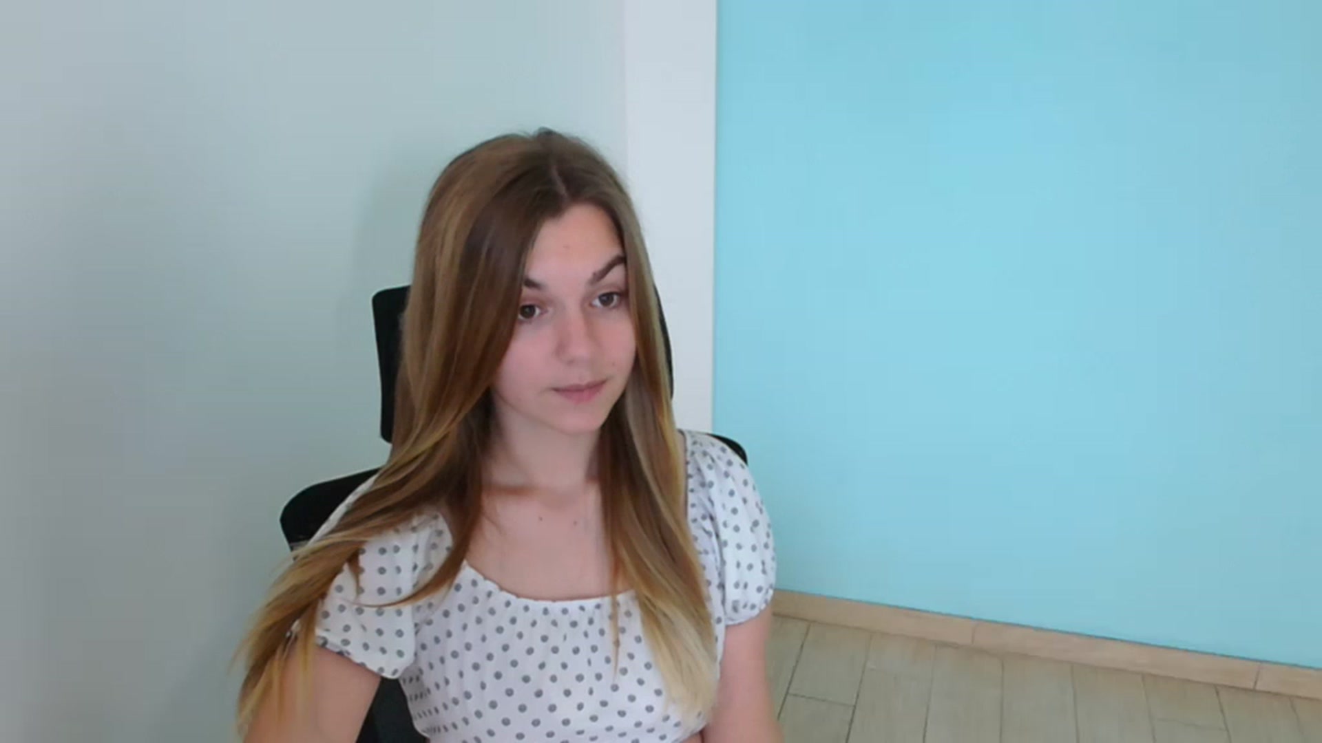 Gallery image thumbnail from Missi_More's myfreecams stream on, 08/07/2023, 11:07 image 16 of 20