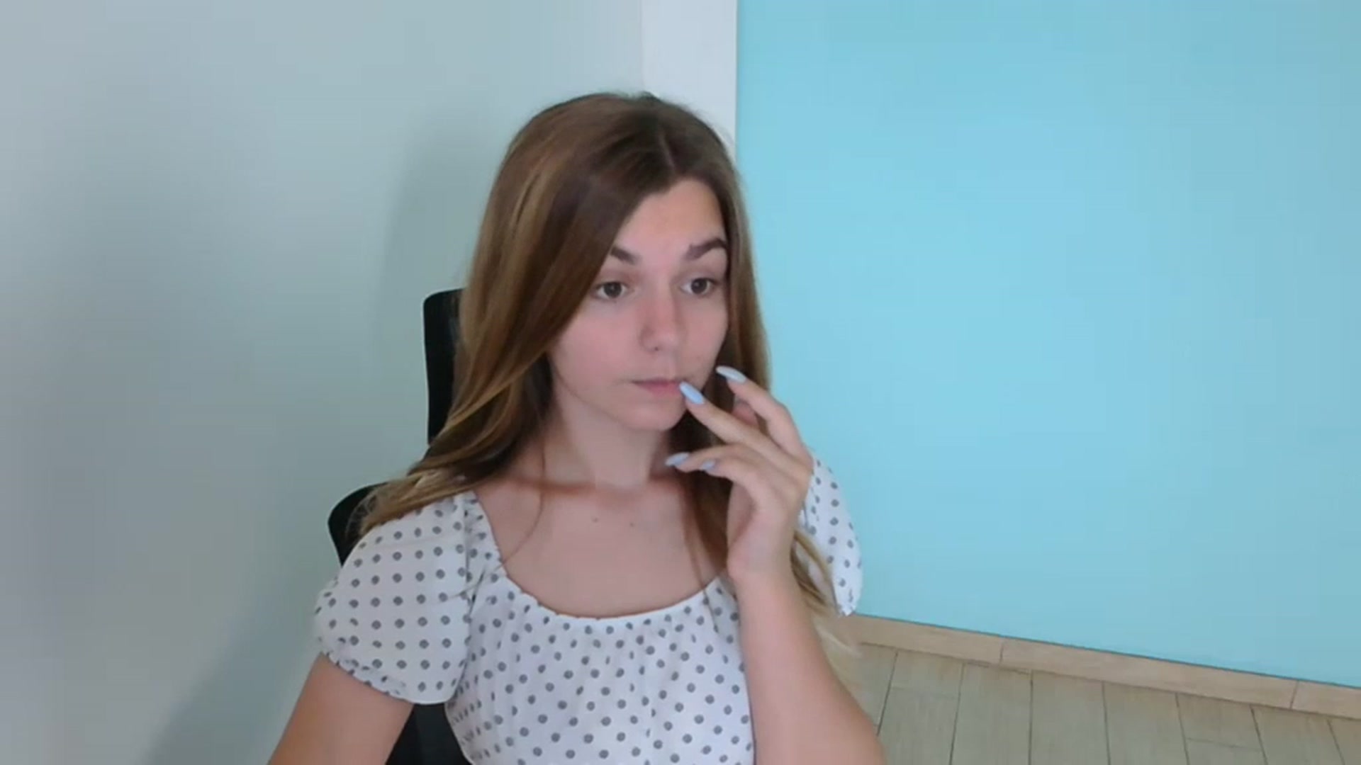 Gallery image thumbnail from Missi_More's myfreecams stream on, 08/07/2023, 11:07 image 8 of 20
