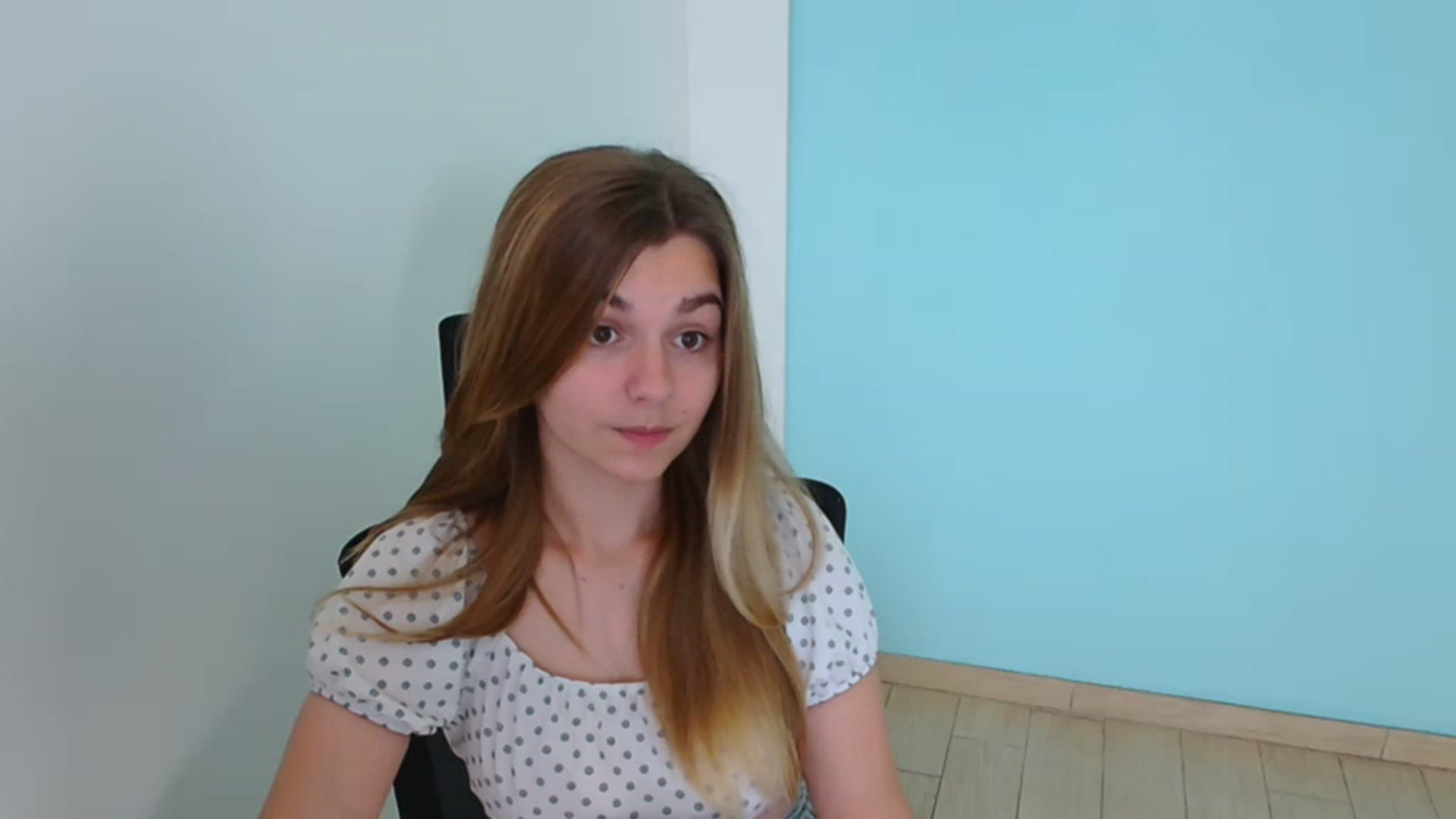 Gallery image thumbnail from Missi_More's myfreecams stream on, 08/07/2023, 11:07 image 2 of 20