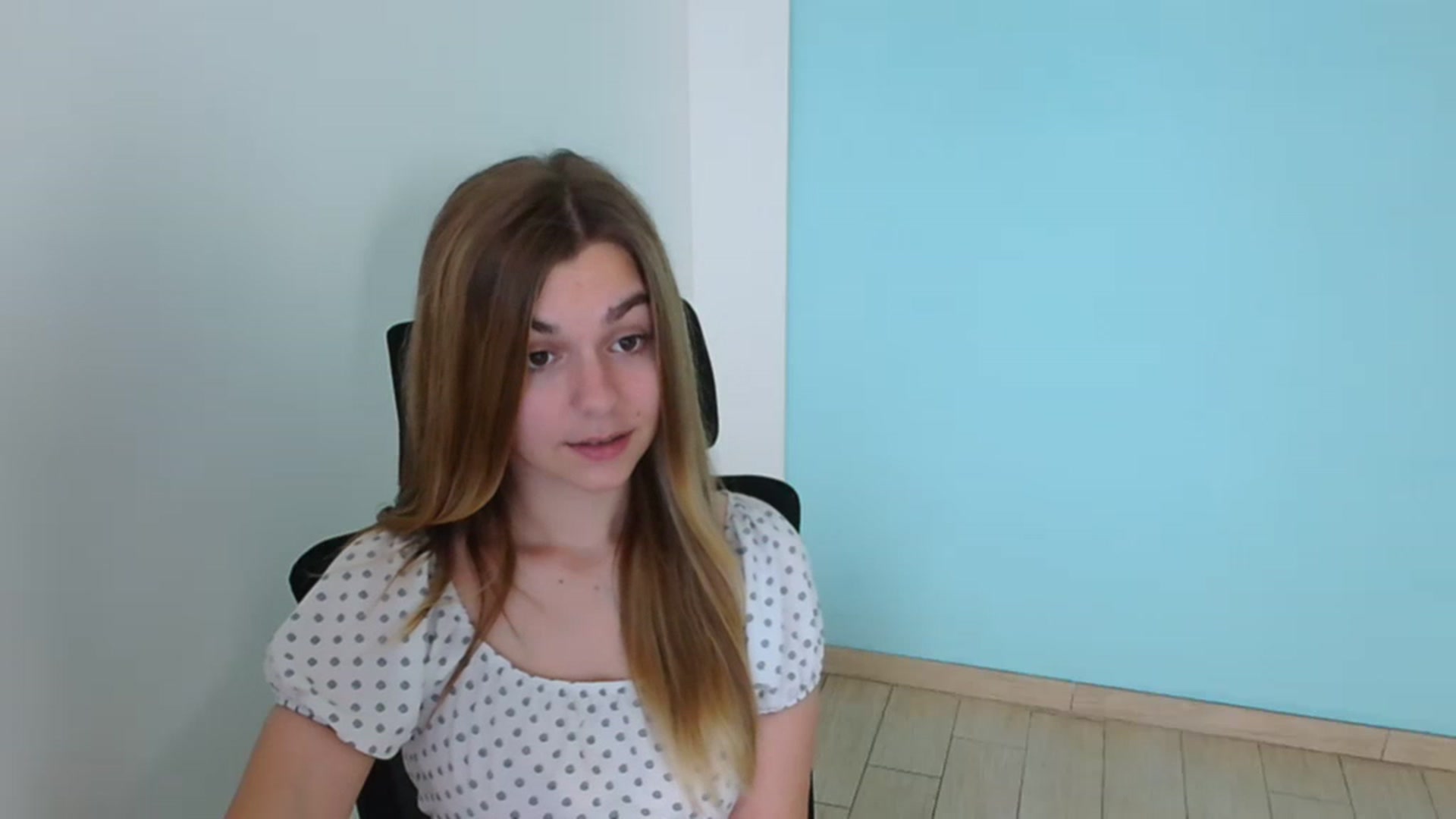 Gallery image thumbnail from Missi_More's myfreecams stream on, 08/07/2023, 11:07 image 15 of 20