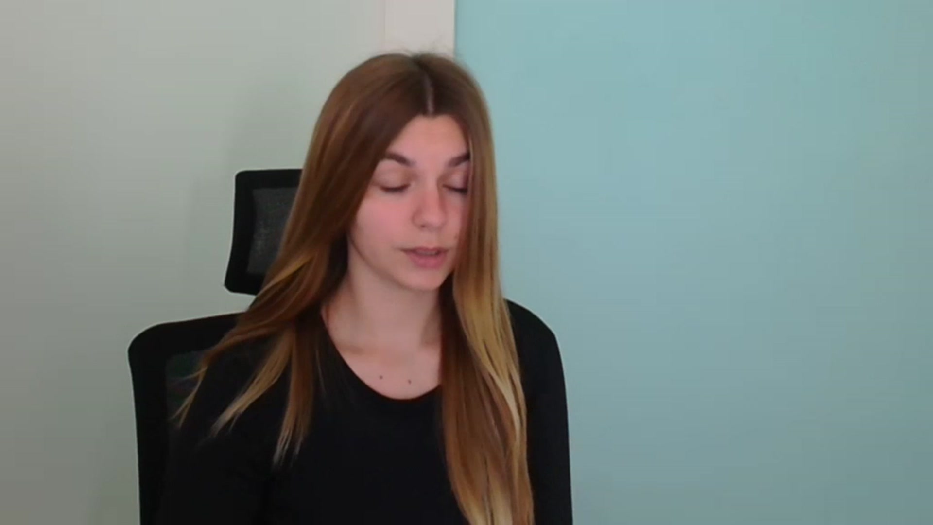 Gallery image thumbnail from Missi_More's myfreecams stream on, 08/13/2023, 09:27 image 10 of 20