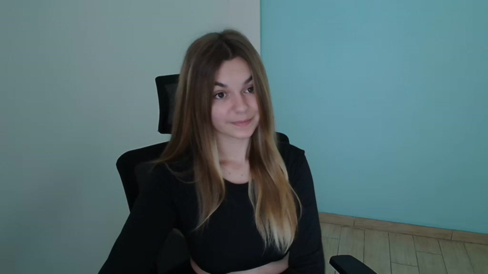 Gallery image thumbnail from Missi_More's myfreecams stream on, 08/16/2023, 08:38 image 5 of 20