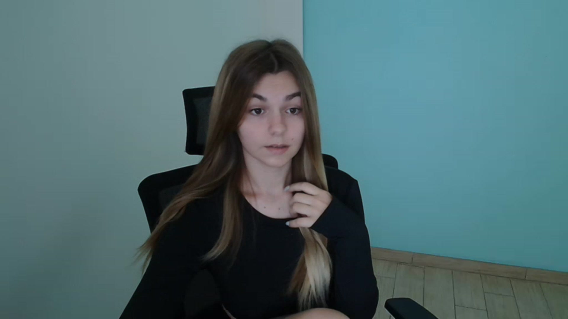 Gallery image thumbnail from Missi_More's myfreecams stream on, 08/16/2023, 08:38 image 17 of 20