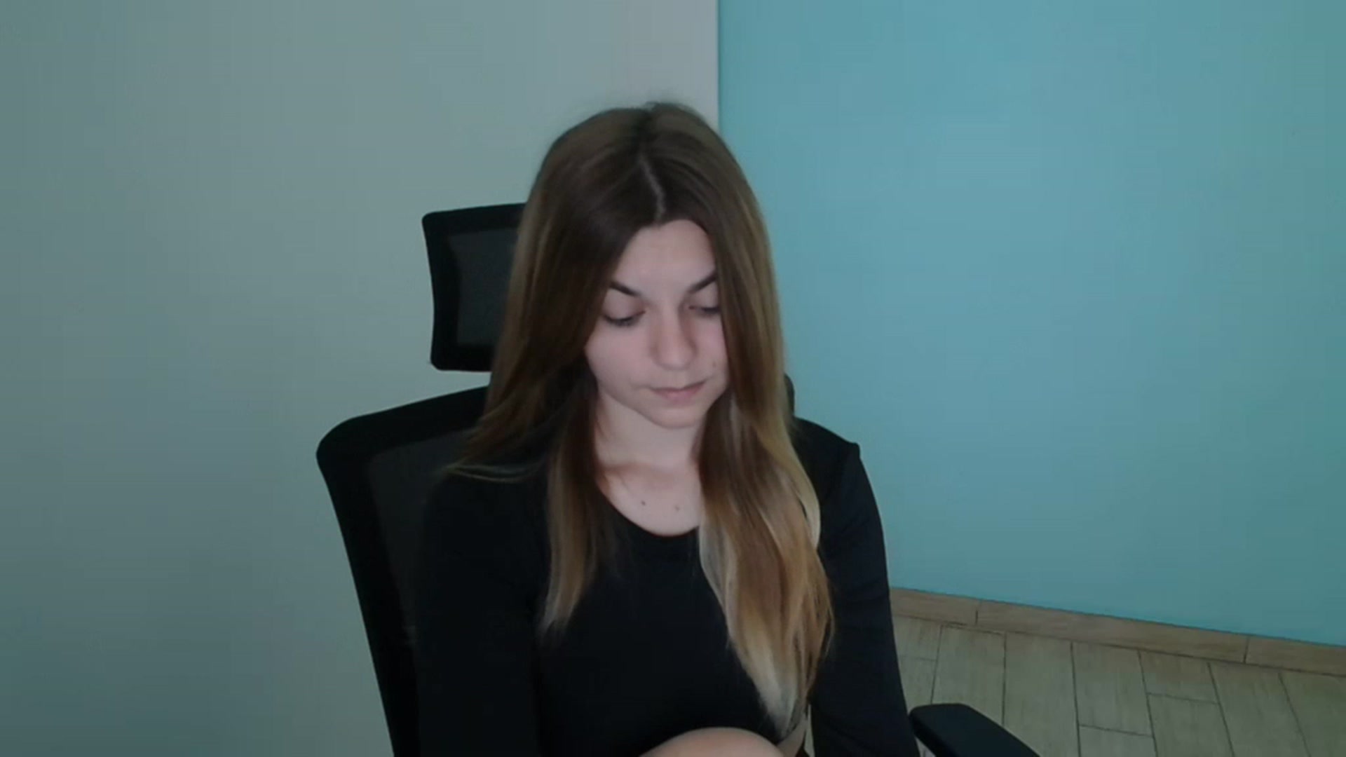 Gallery image thumbnail from Missi_More's myfreecams stream on, 08/16/2023, 08:38 image 2 of 20