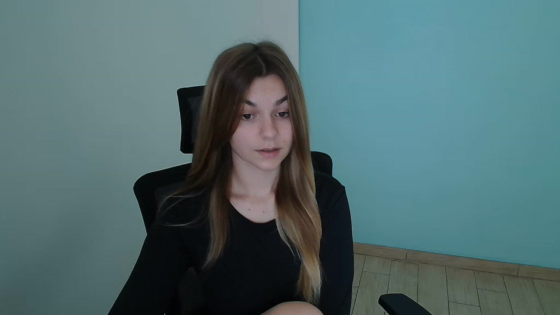 Gallery image thumbnail from Missi_More's myfreecams stream on, 08/16/2023, 08:38 image 9 of 20