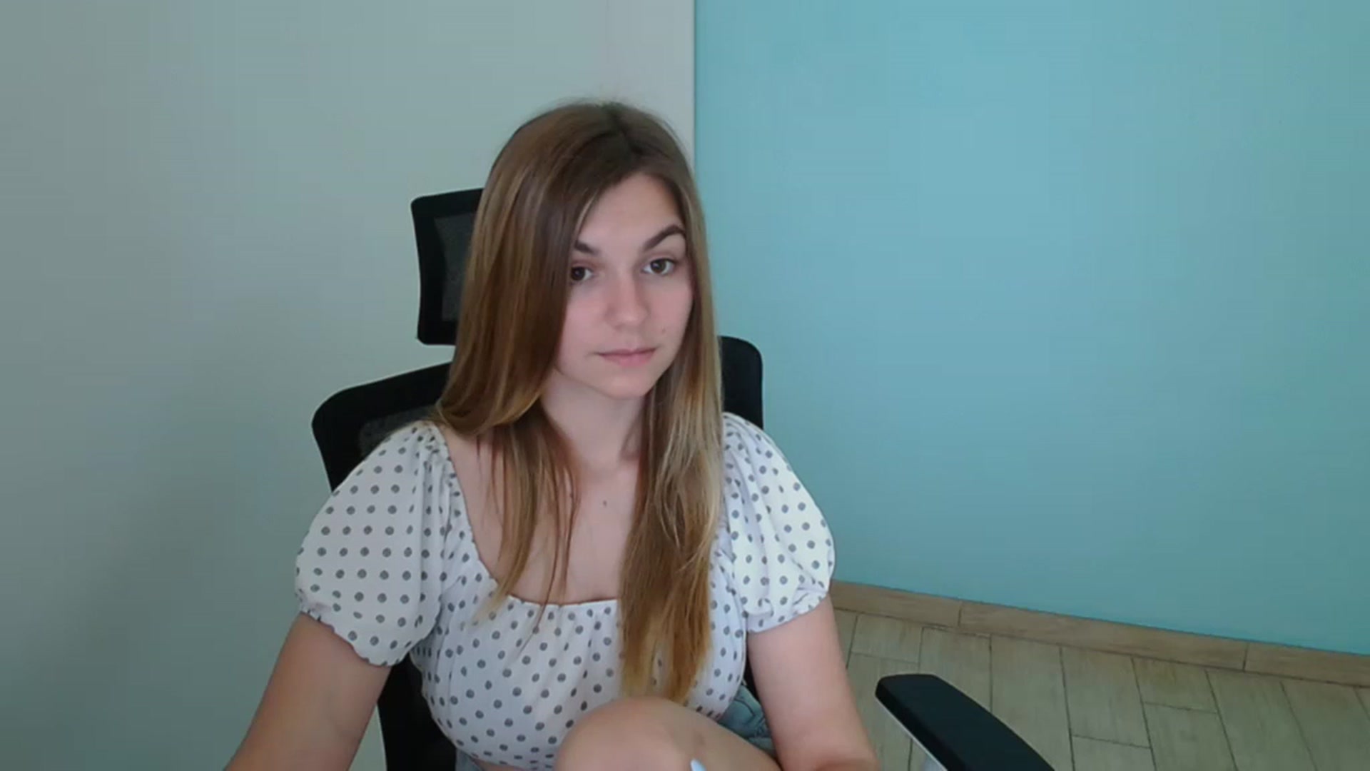 Gallery image thumbnail from Missi_More's myfreecams stream on, 08/17/2023, 09:20 image 20 of 20