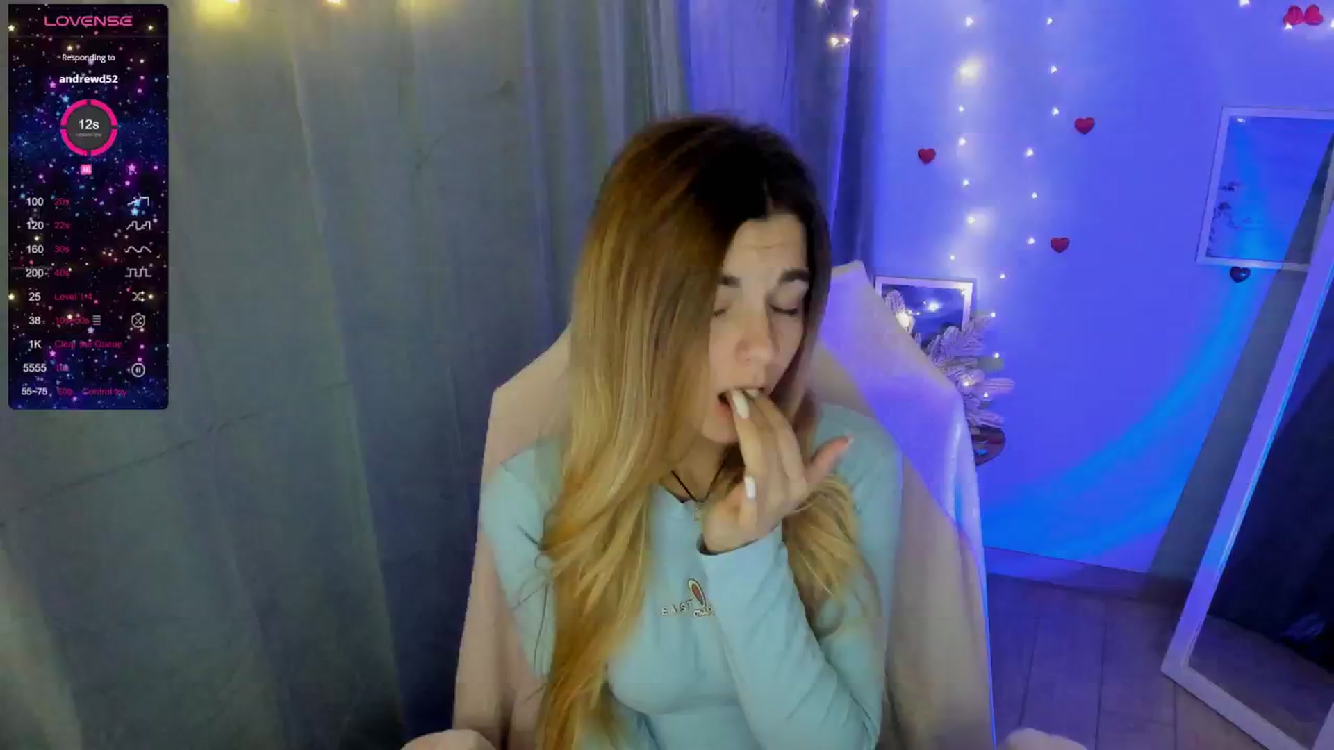 Gallery image thumbnail from Missi_More's myfreecams stream on, 01/07/2025, 12:32 image 18 of 20