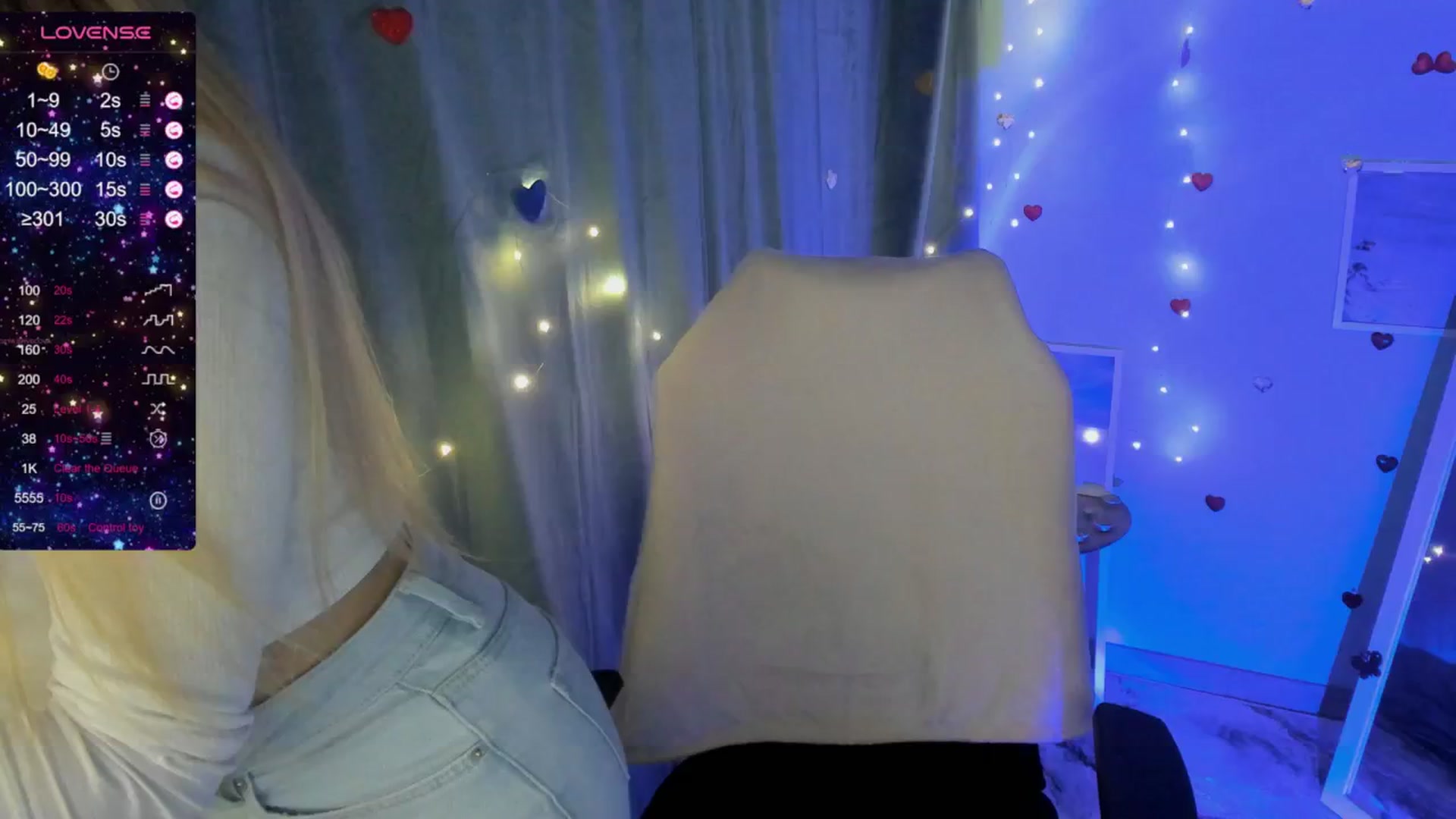 Gallery image thumbnail from Missi_More's myfreecams stream on, 03/10/2025, 12:35 image 16 of 20