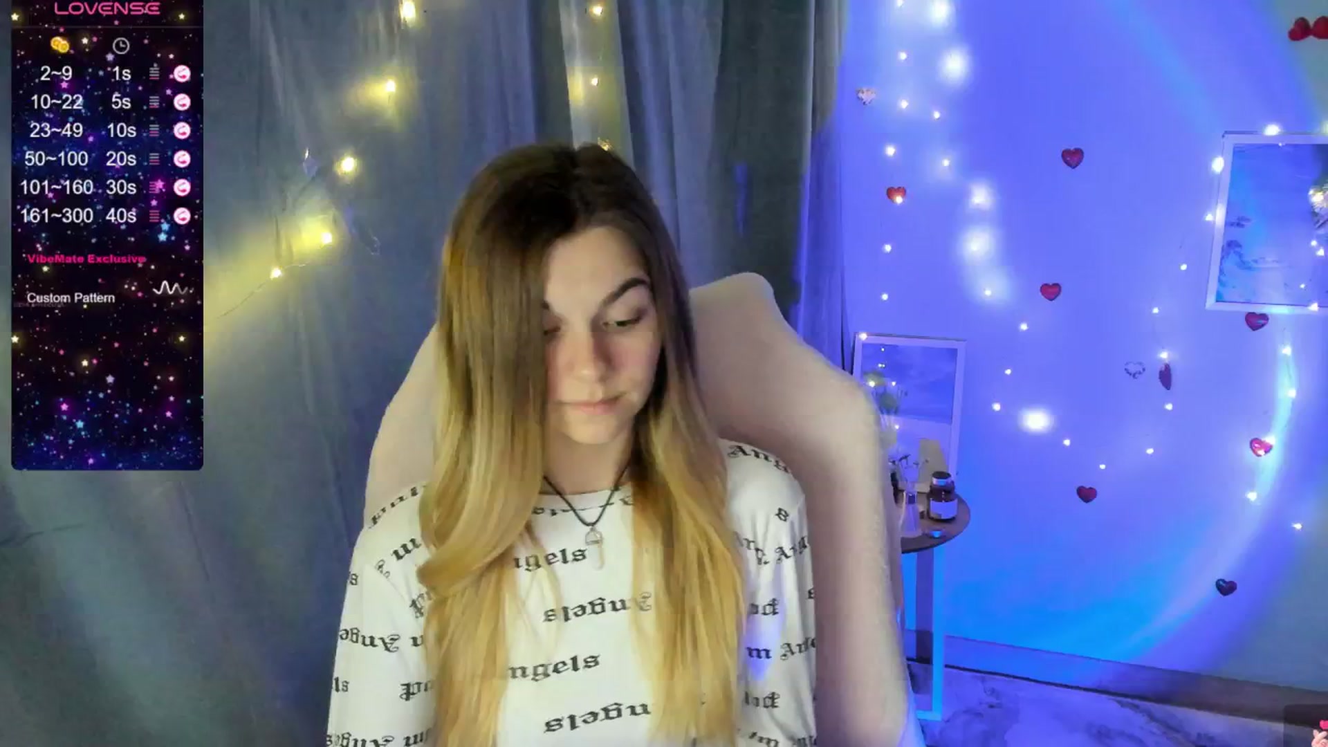 Gallery image thumbnail from Missi_More's myfreecams stream on, 05/18/2025, 09:36 image 7 of 20