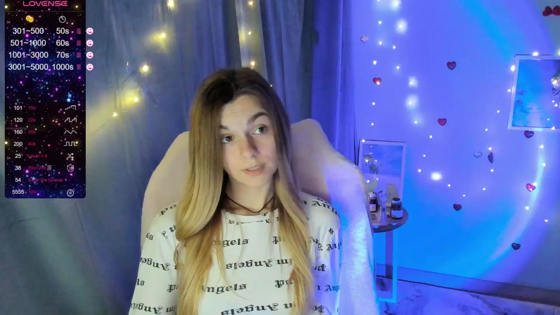 Gallery image thumbnail from Missi_More's myfreecams stream on, 05/18/2025, 12:56 image 13 of 20