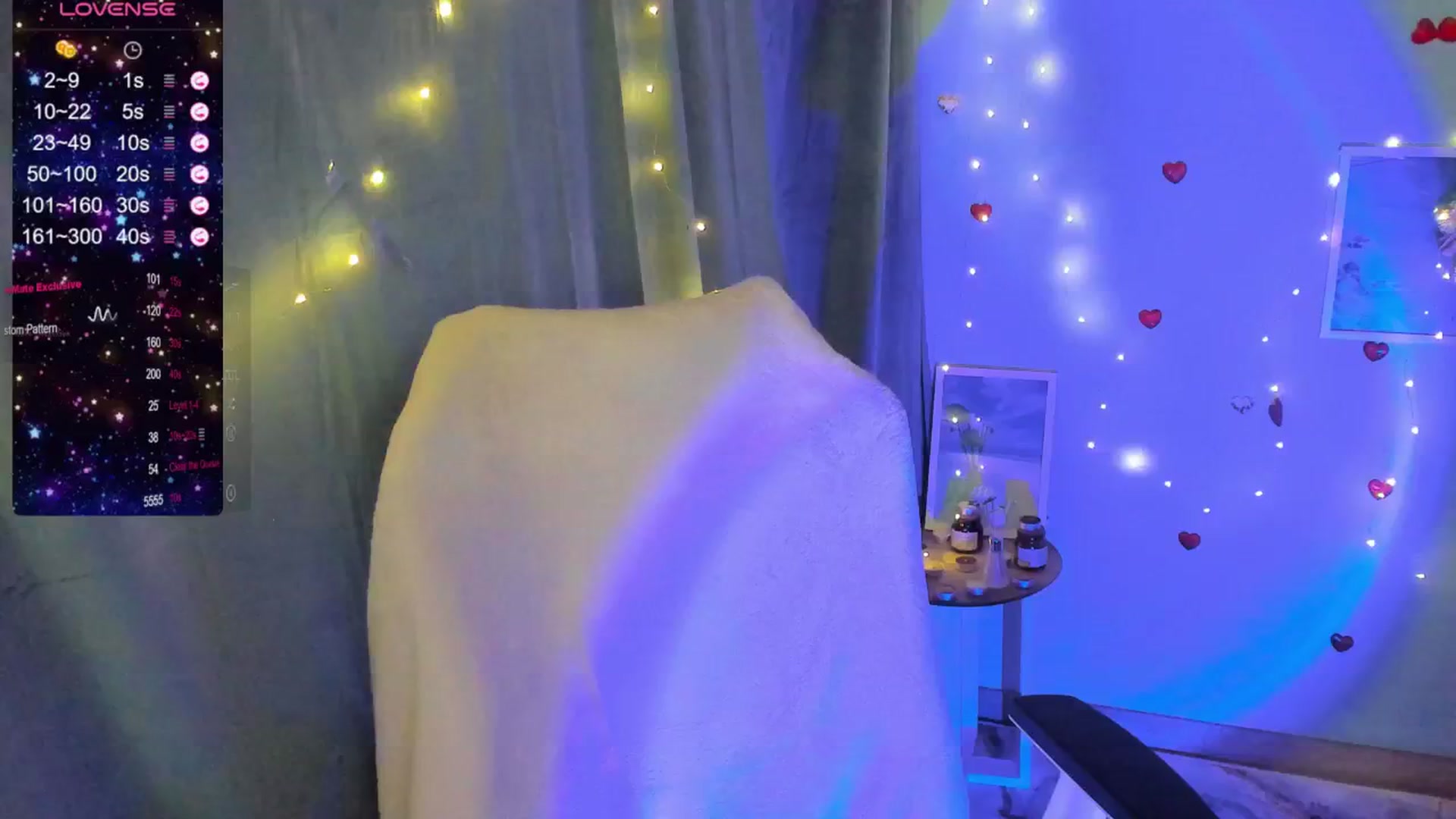 Gallery image thumbnail from Missi_More's myfreecams stream on, 05/18/2025, 14:31 image 15 of 20
