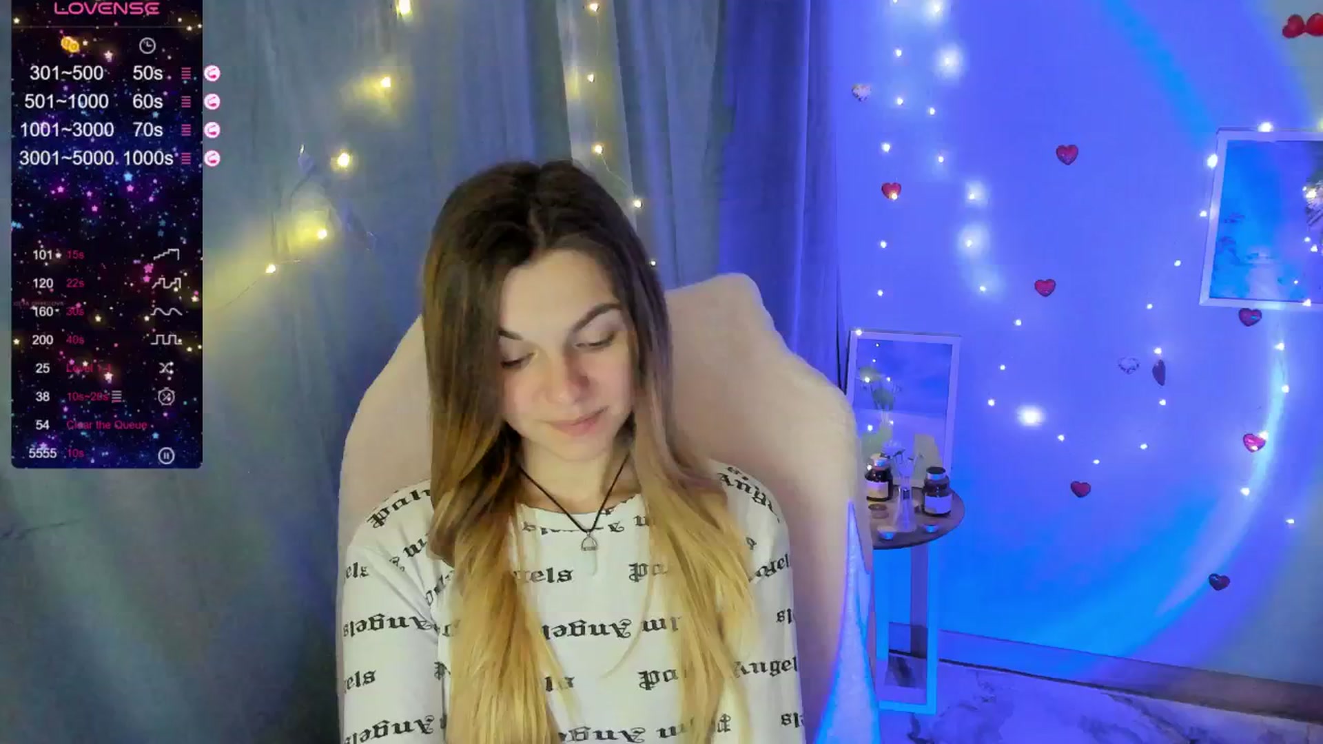 Gallery image thumbnail from Missi_More's myfreecams stream on, 05/18/2025, 14:31 image 8 of 20
