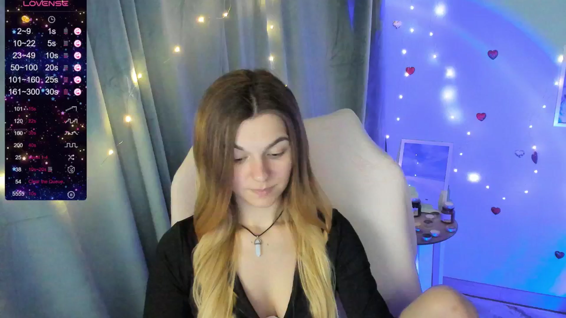 Gallery image thumbnail from Missi_More's myfreecams stream on, 05/25/2025, 15:31 image 7 of 20