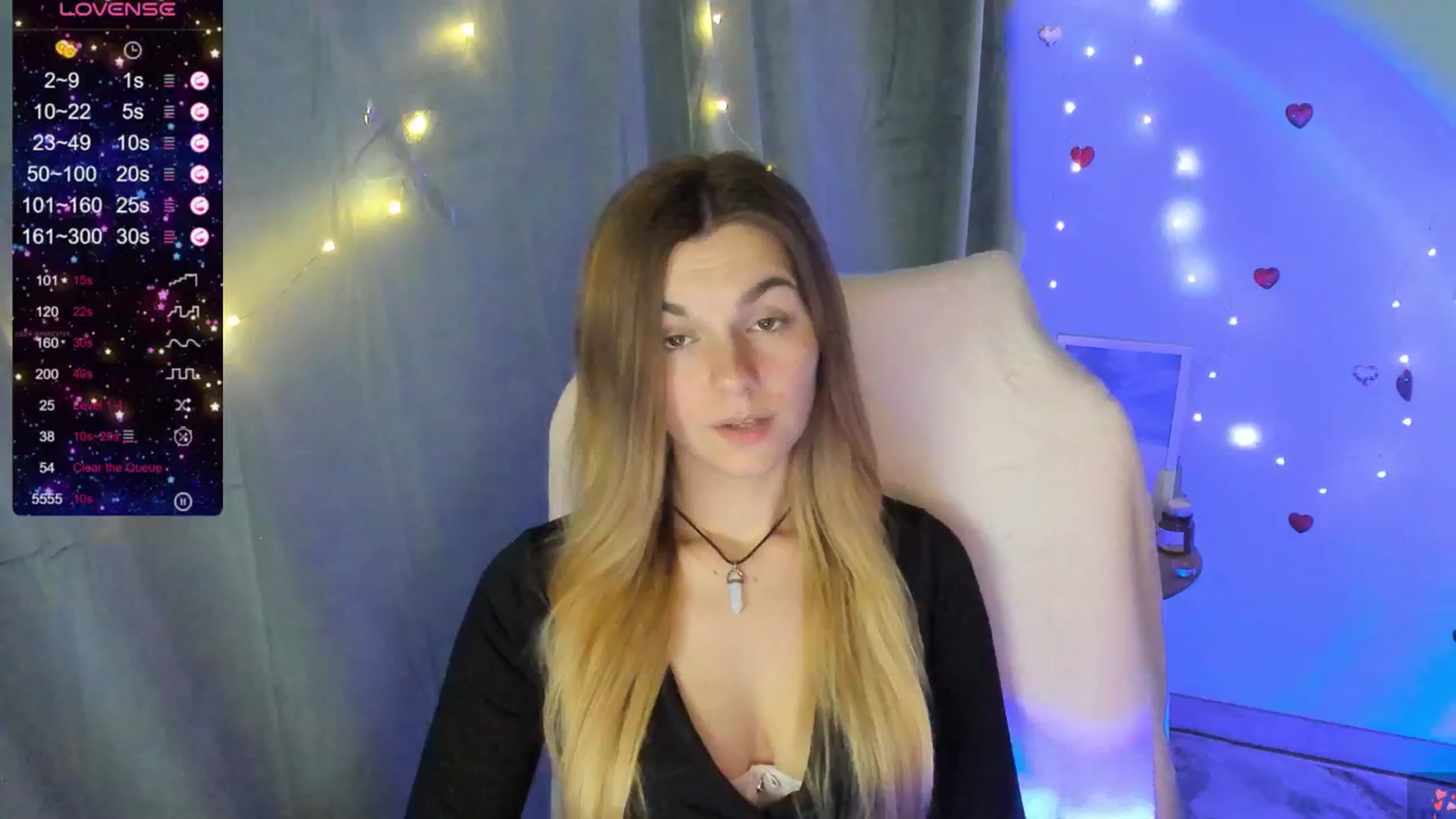 Gallery image thumbnail from Missi_More's myfreecams stream on, 05/25/2025, 16:49 image 6 of 20