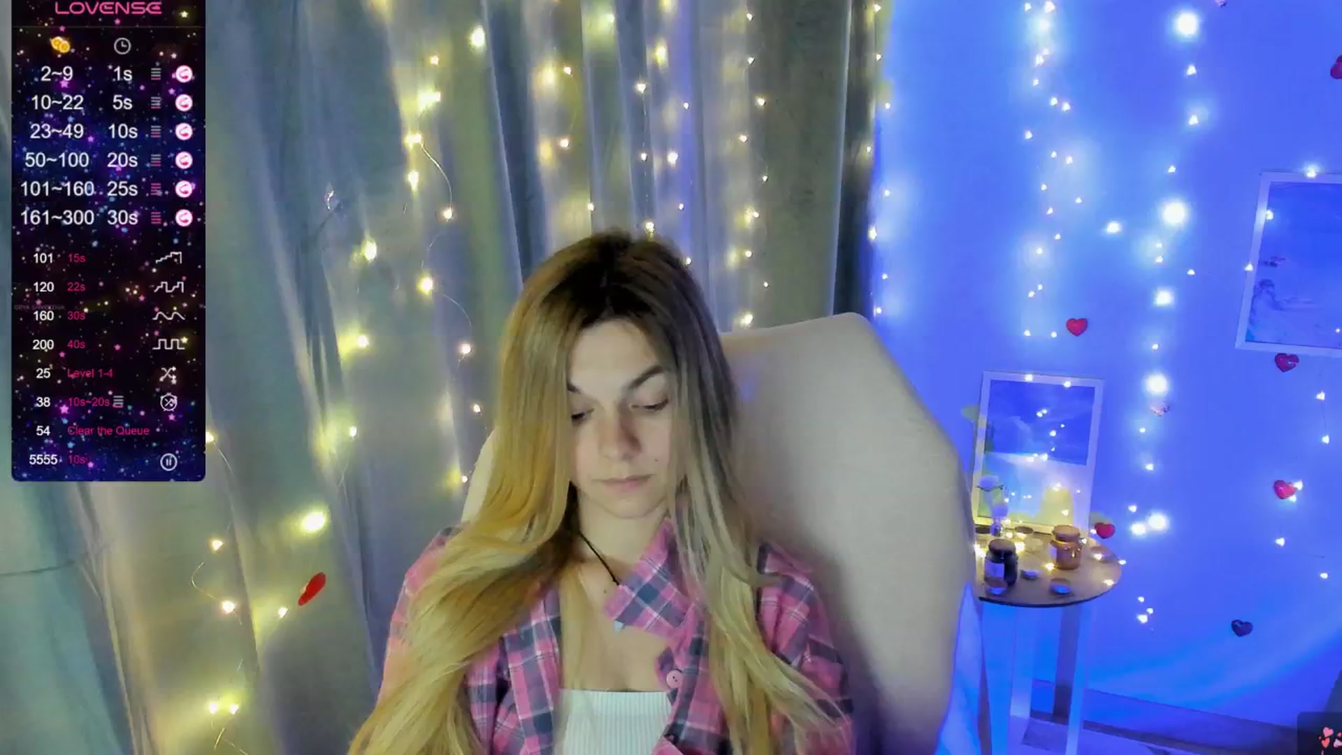 Gallery image thumbnail from Missi_More's myfreecams stream on, 06/08/2025, 11:07 image 16 of 20