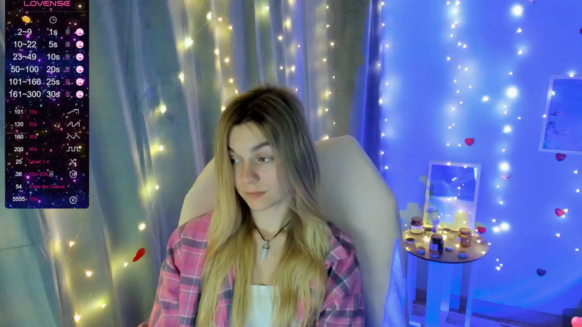 Gallery image thumbnail from Missi_More's myfreecams stream on, 06/08/2025, 12:27 image 4 of 20