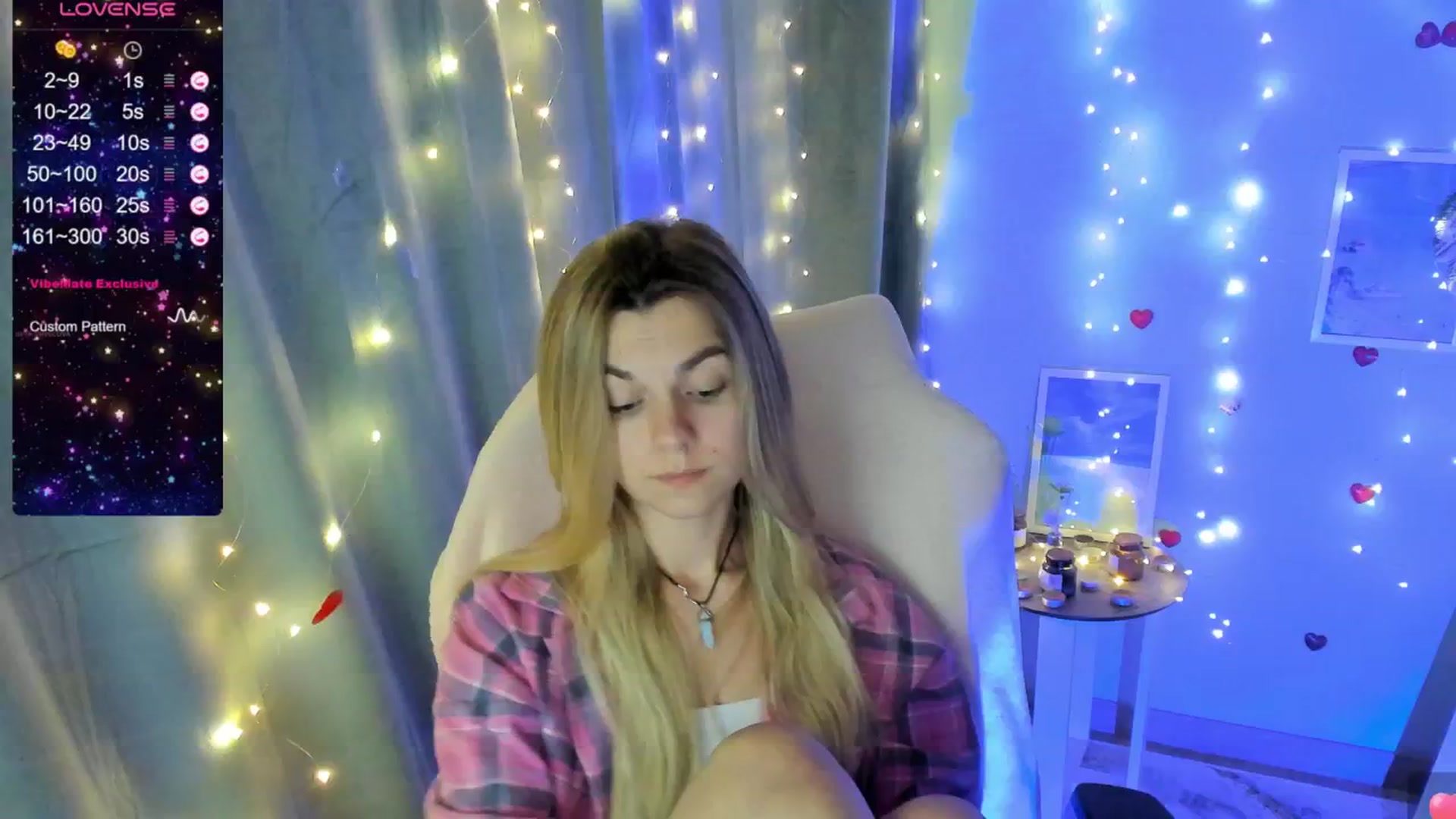 Gallery image thumbnail from Missi_More's myfreecams stream on, 06/08/2025, 17:29 image 11 of 20