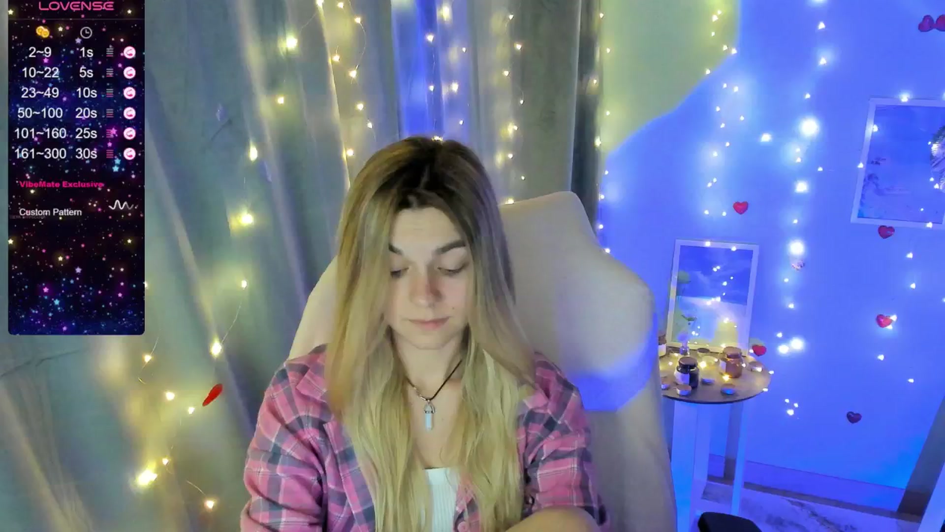 Gallery image thumbnail from Missi_More's myfreecams stream on, 06/08/2025, 17:29 image 9 of 20