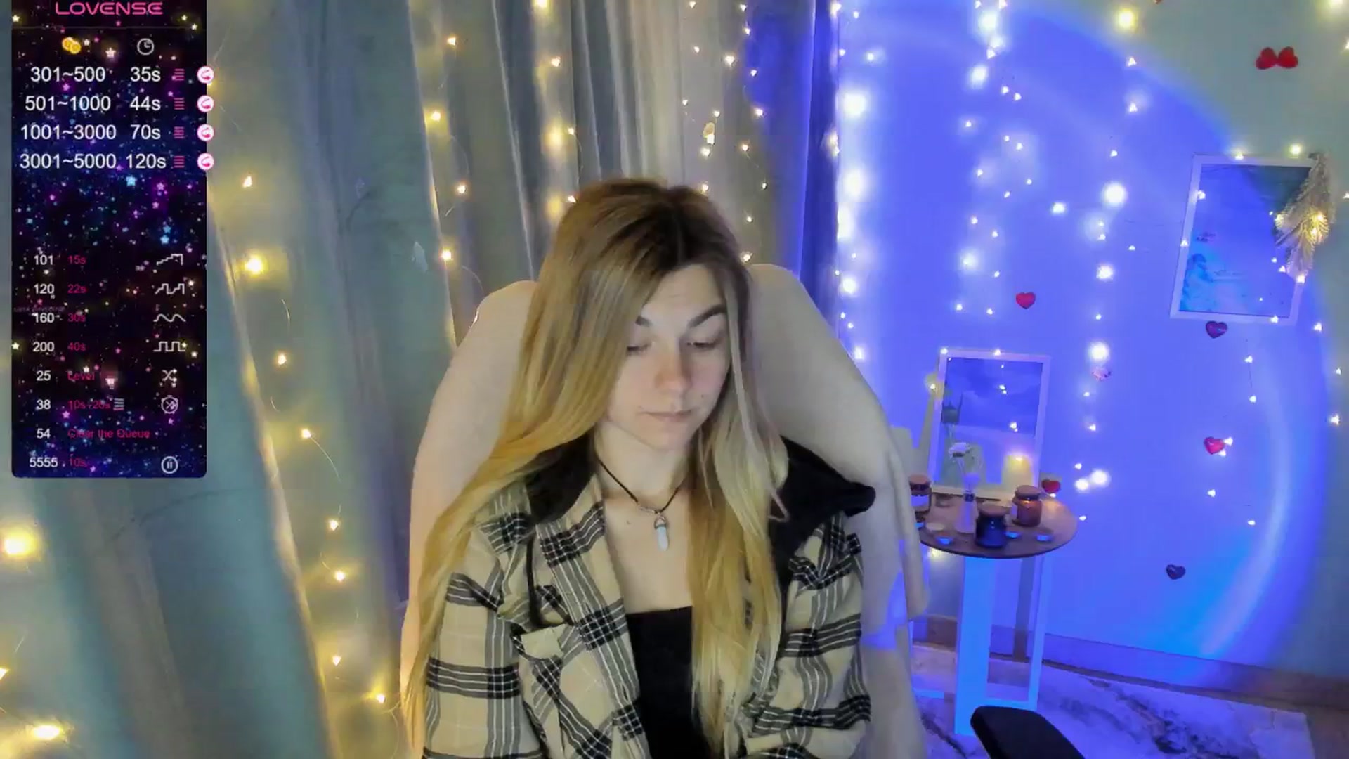 Gallery image thumbnail from Missi_More's myfreecams stream on, 06/13/2025, 08:11 image 7 of 20