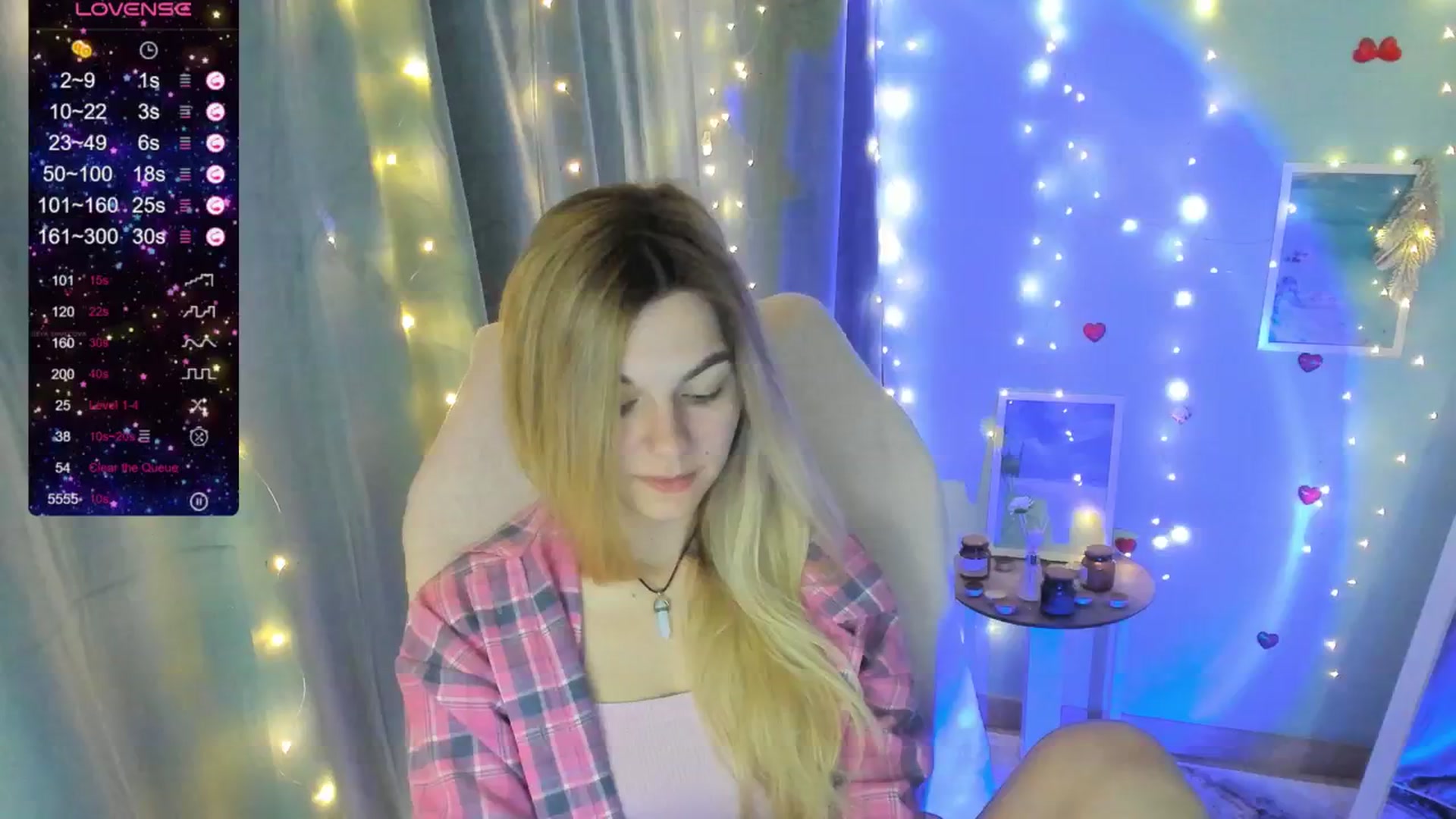 Gallery image thumbnail from Missi_More's myfreecams stream on, 06/16/2025, 07:57 image 4 of 20