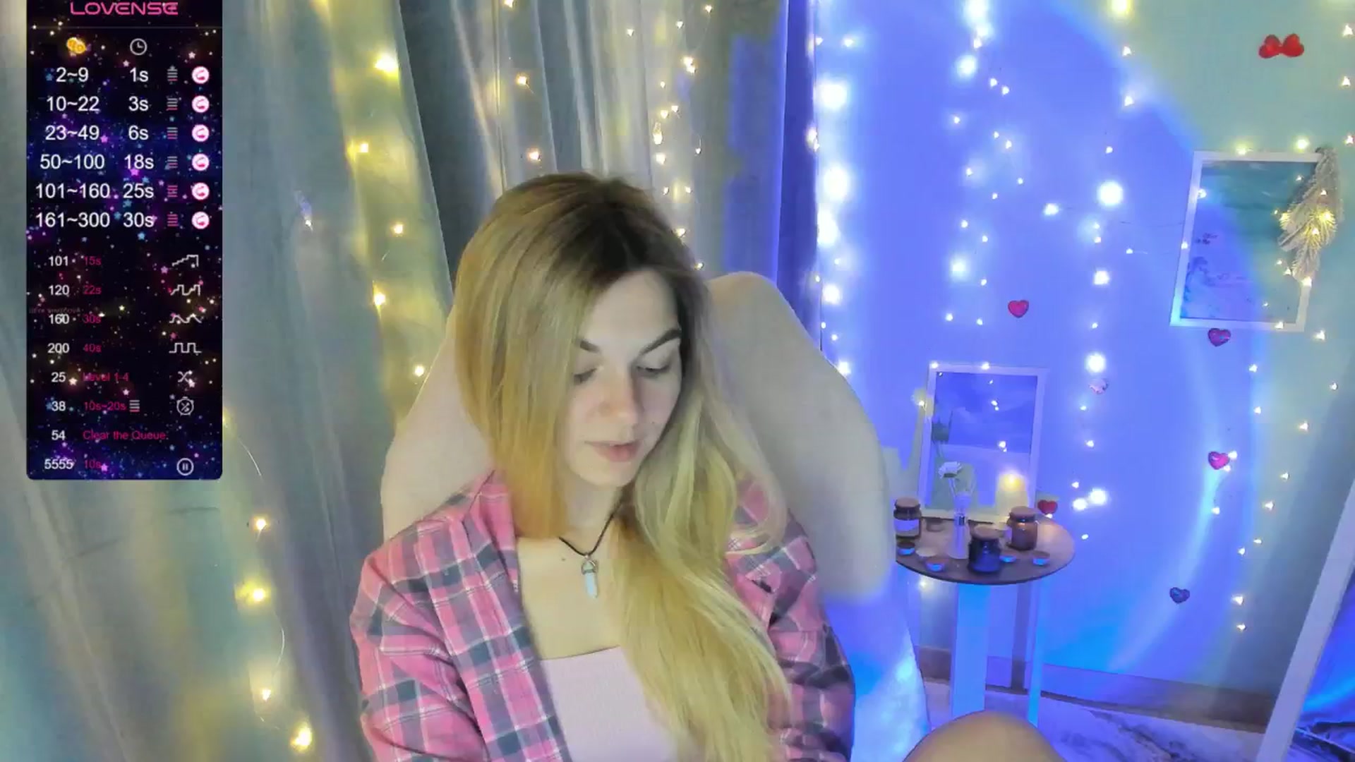Gallery image thumbnail from Missi_More's myfreecams stream on, 06/16/2025, 07:57 image 2 of 20