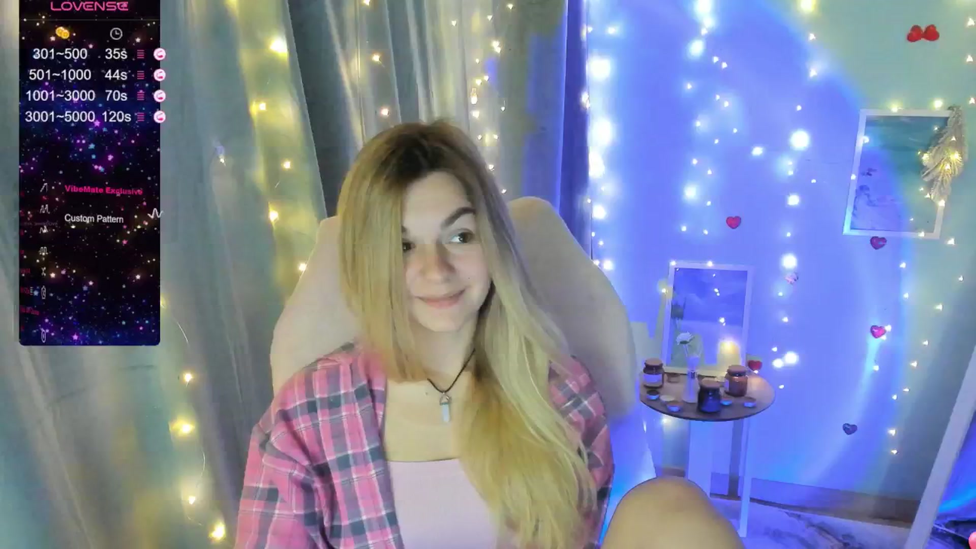 Gallery image thumbnail from Missi_More's myfreecams stream on, 06/16/2025, 07:57 image 9 of 20
