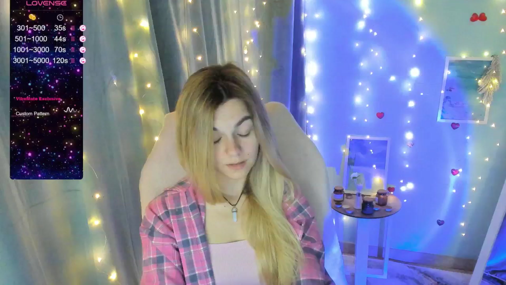 Gallery image thumbnail from Missi_More's myfreecams stream on, 06/16/2025, 07:57 image 11 of 20