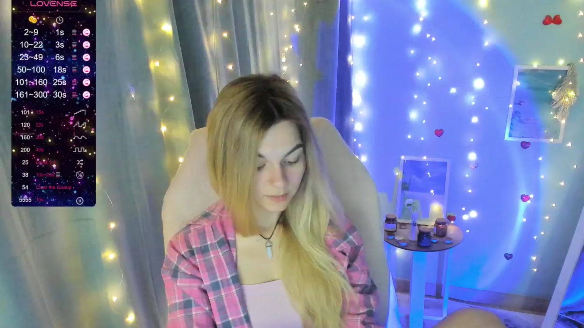 Gallery image thumbnail from Missi_More's myfreecams stream on, 06/16/2025, 07:57 image 3 of 20