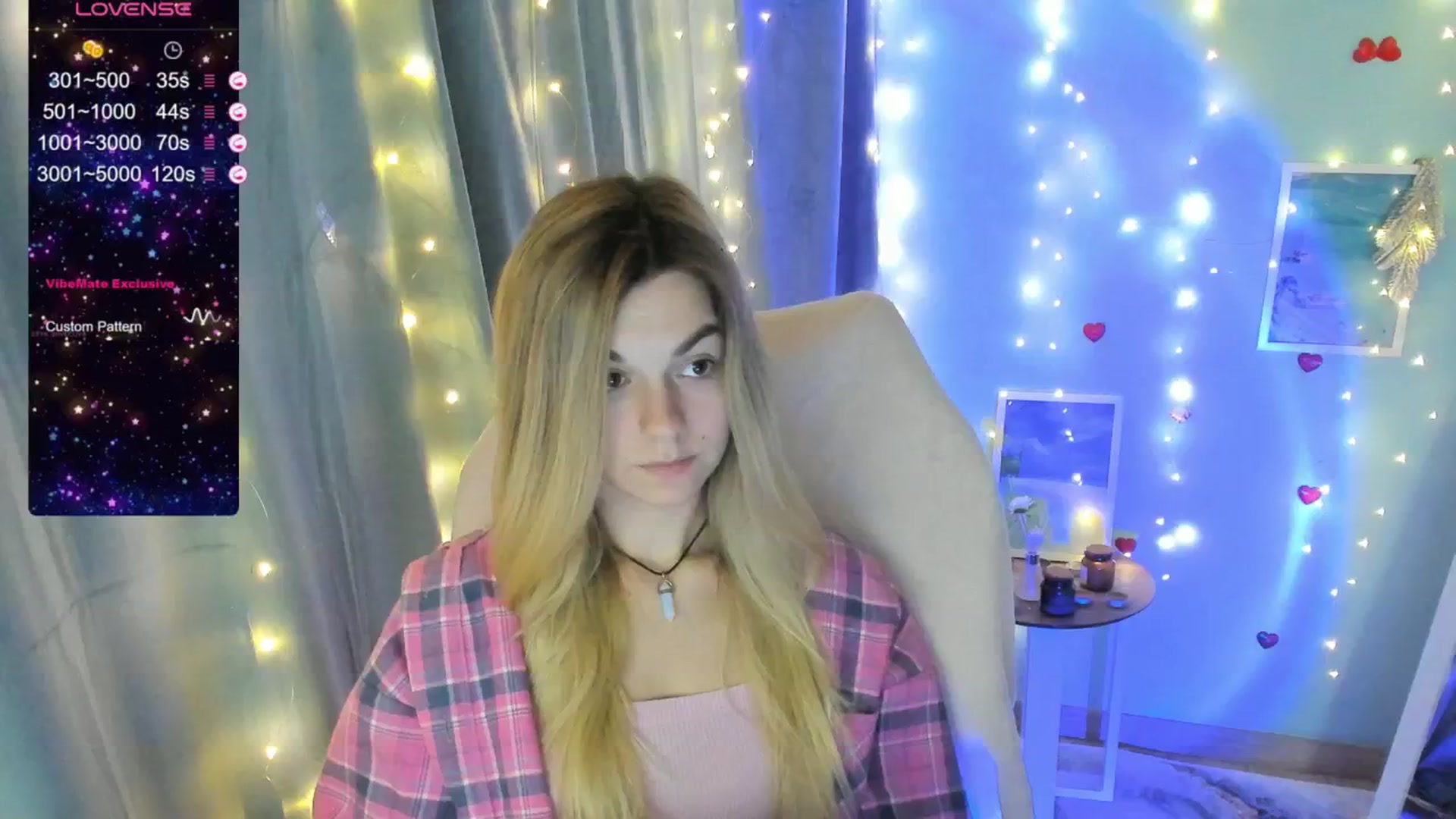 Gallery image thumbnail from Missi_More's myfreecams stream on, 06/16/2025, 10:30 image 12 of 20