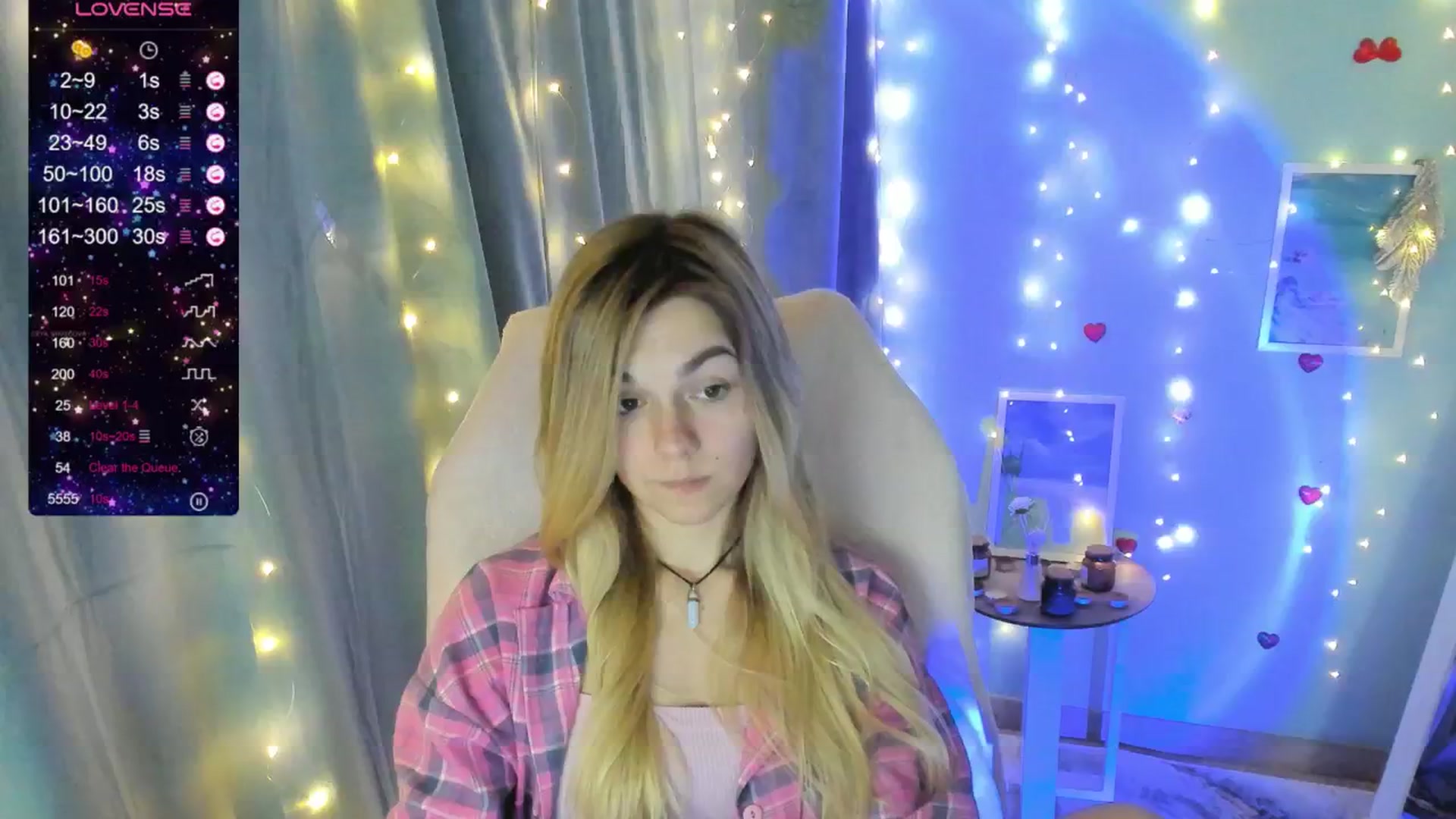 Gallery image thumbnail from Missi_More's myfreecams stream on, 06/16/2025, 11:50 image 14 of 20