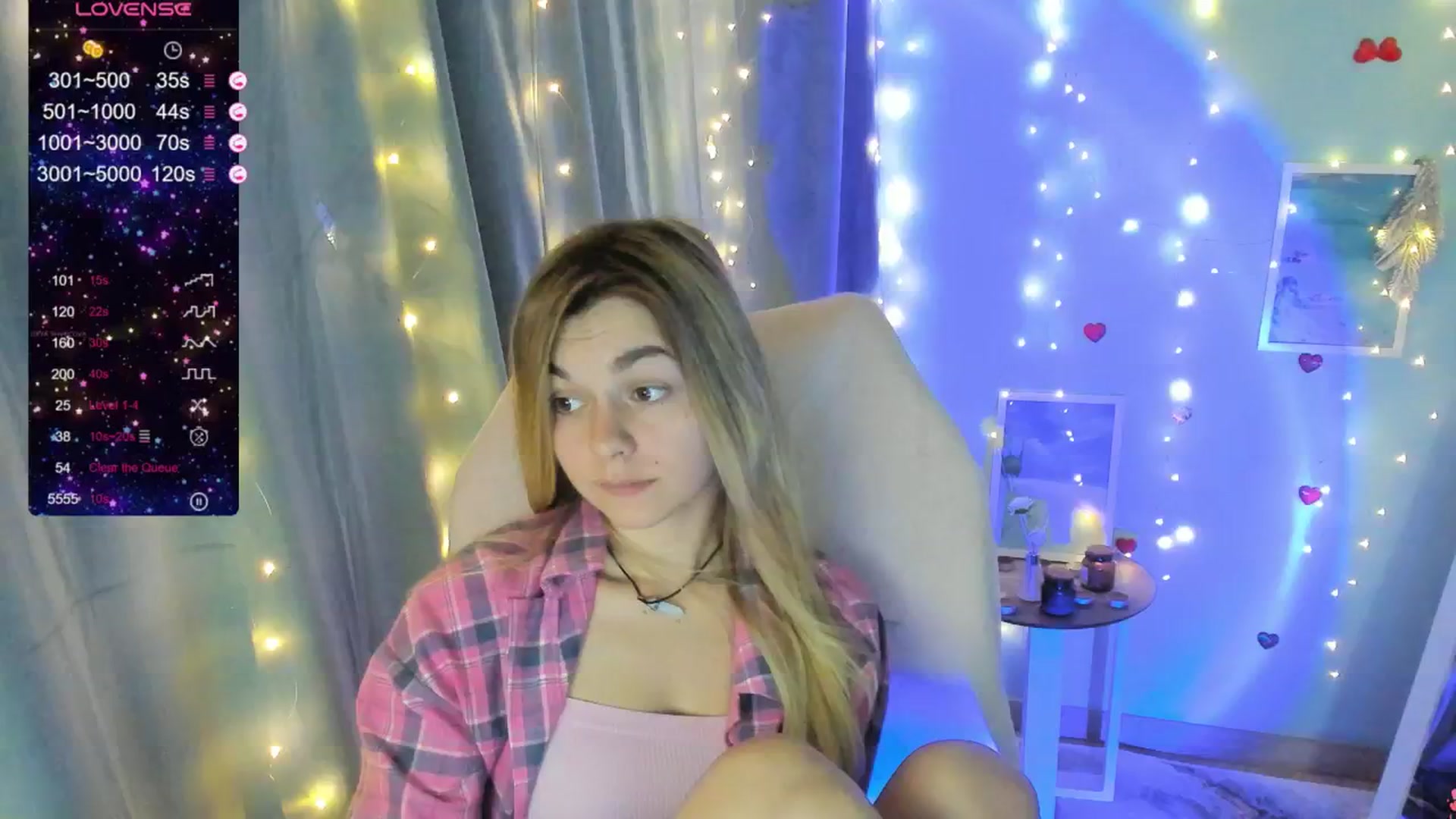 Gallery image thumbnail from Missi_More's myfreecams stream on, 06/16/2025, 11:50 image 8 of 20