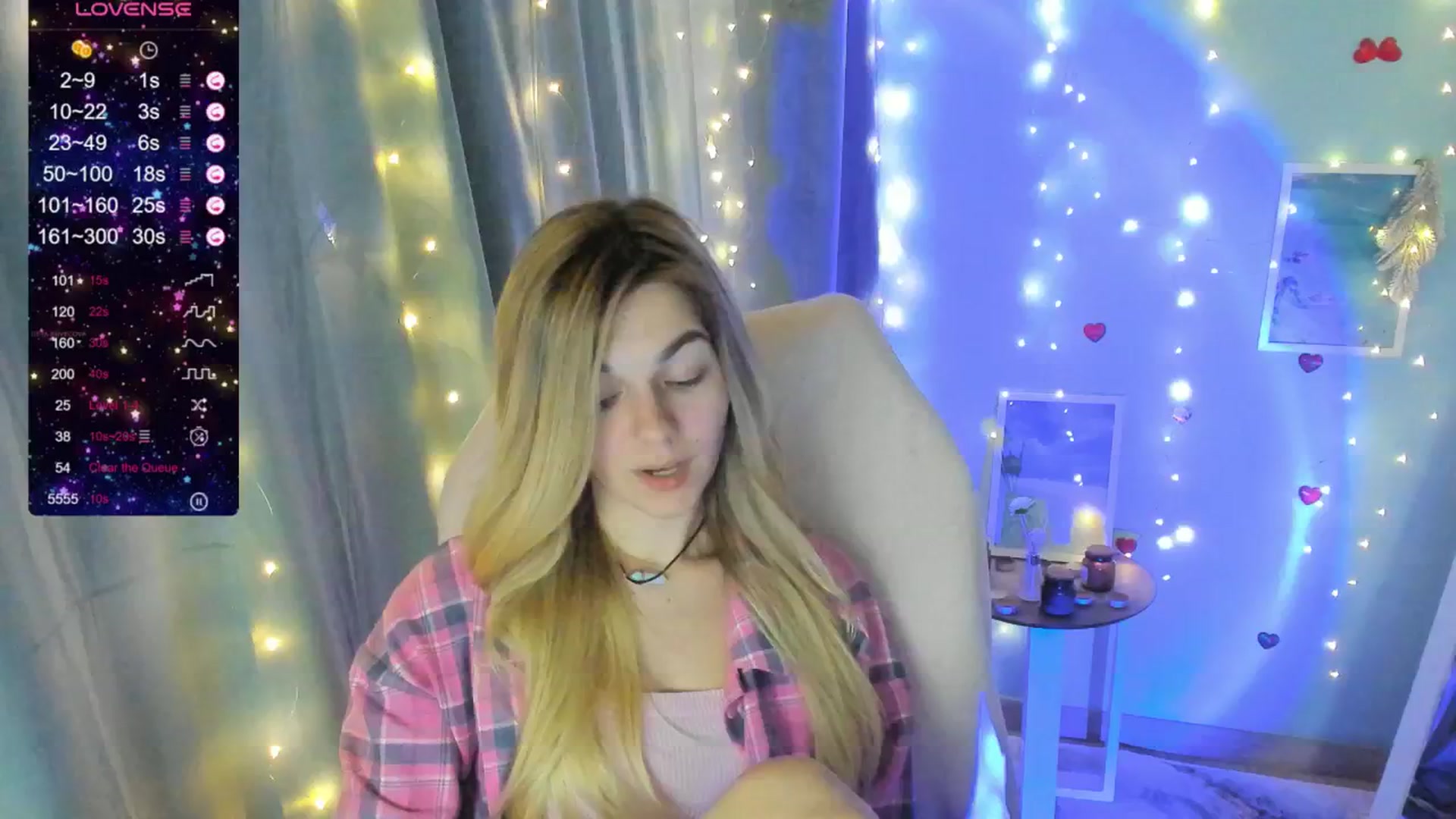Gallery image thumbnail from Missi_More's myfreecams stream on, 06/16/2025, 11:50 image 5 of 20