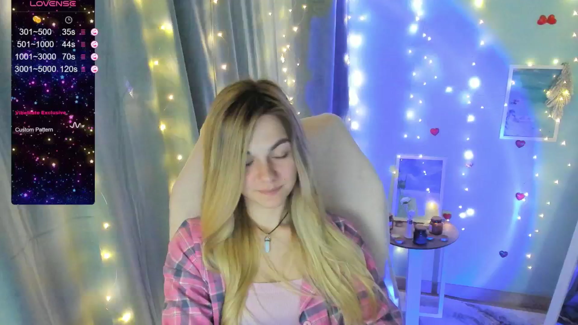Gallery image thumbnail from Missi_More's myfreecams stream on, 06/16/2025, 11:50 image 12 of 20