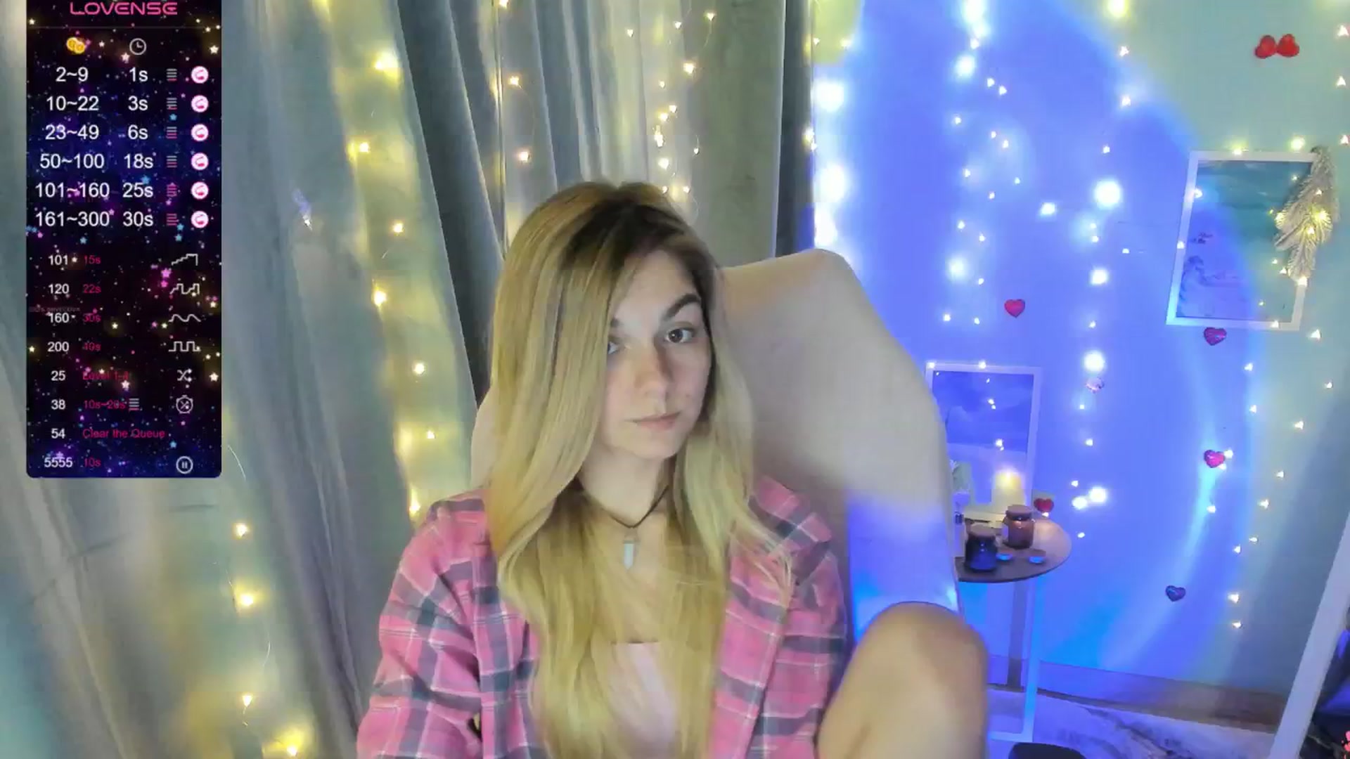 Gallery image thumbnail from Missi_More's myfreecams stream on, 06/16/2025, 11:50 image 18 of 20