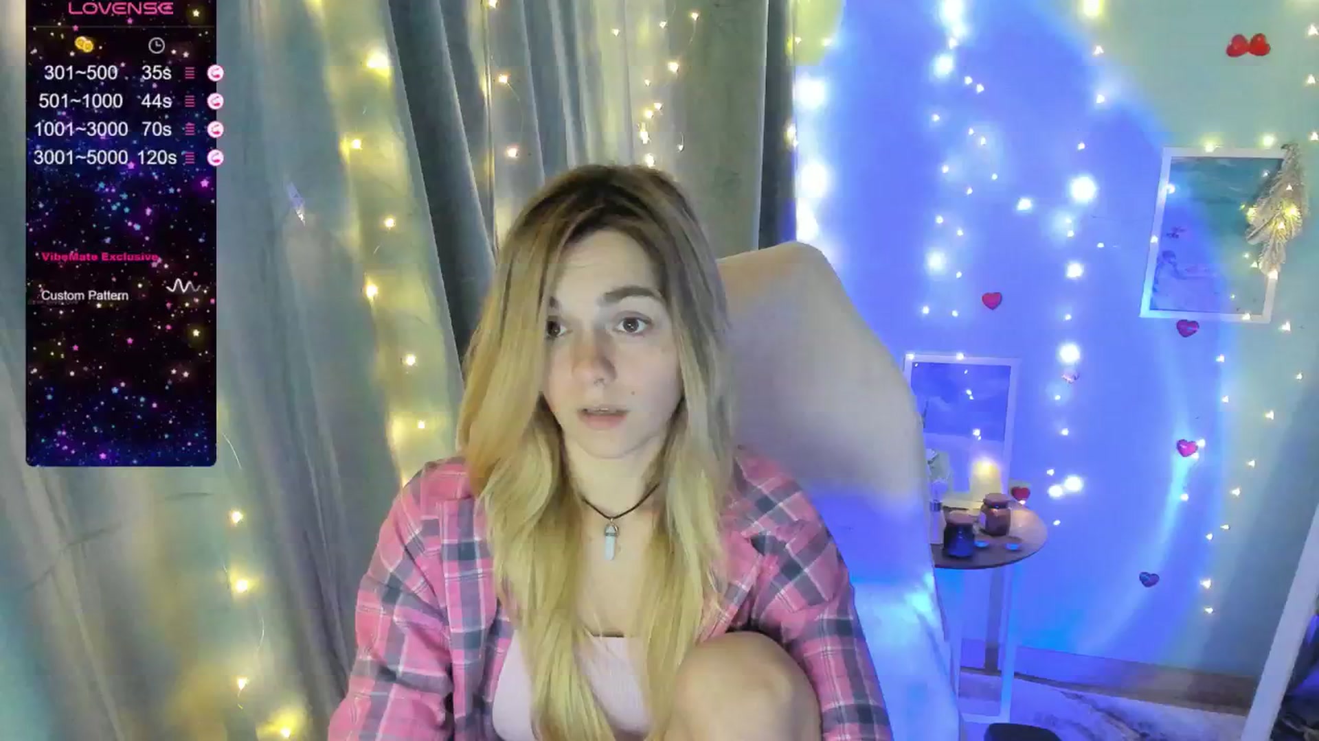 Gallery image thumbnail from Missi_More's myfreecams stream on, 06/16/2025, 11:50 image 15 of 20