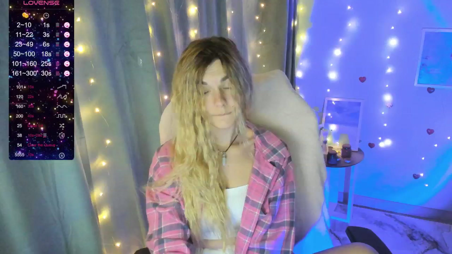 Gallery image thumbnail from Missi_More's myfreecams stream on, 06/29/2025, 11:43 image 17 of 20