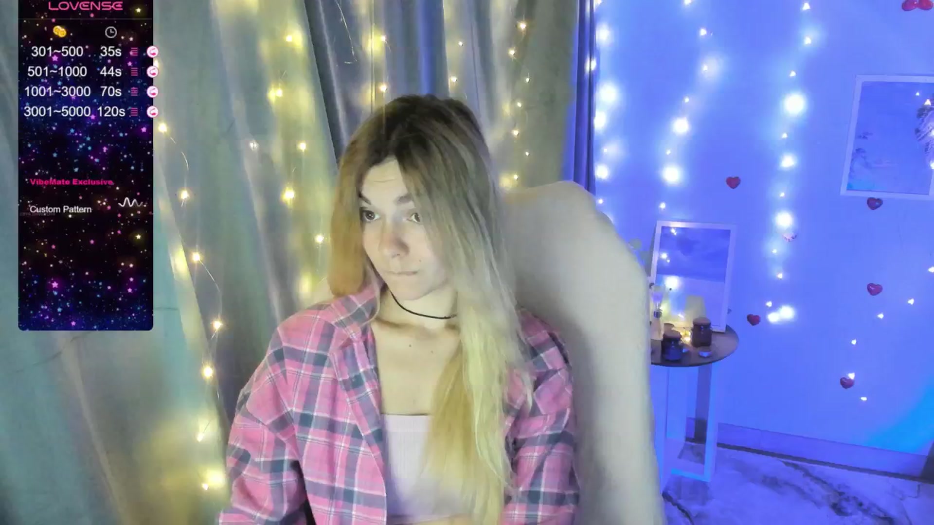 Gallery image thumbnail from Missi_More's myfreecams stream on, 07/04/2025, 10:29 image 15 of 20