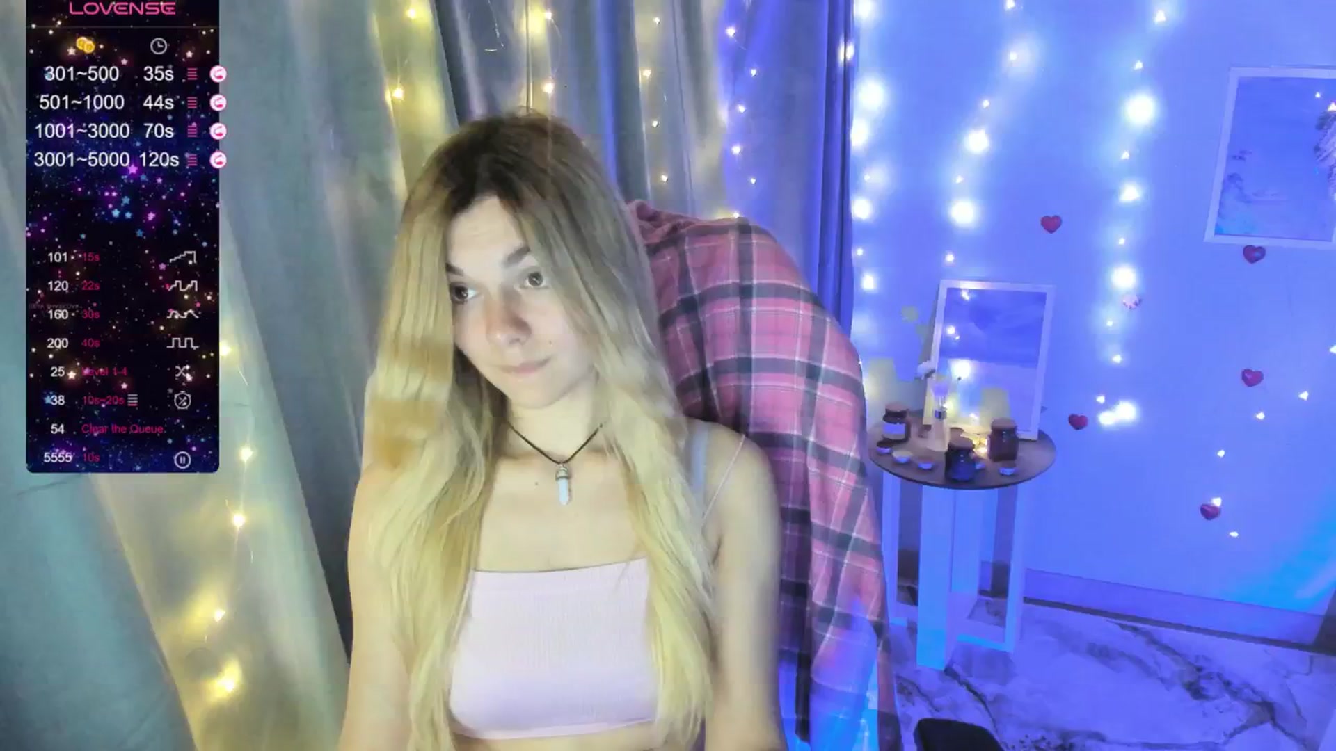 Gallery image thumbnail from Missi_More's myfreecams stream on, 07/04/2025, 11:50 image 17 of 20
