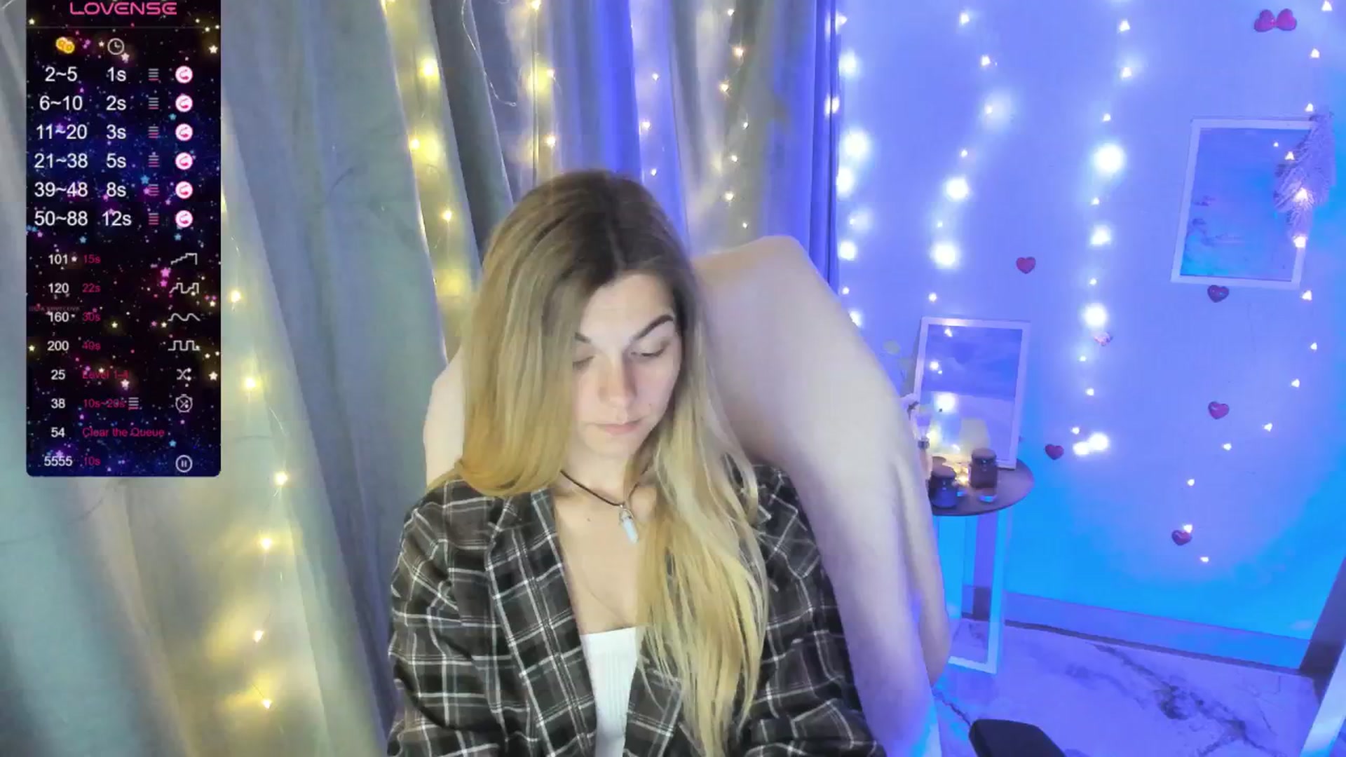 Gallery image thumbnail from Missi_More's myfreecams stream on, 07/06/2025, 10:59 image 7 of 20