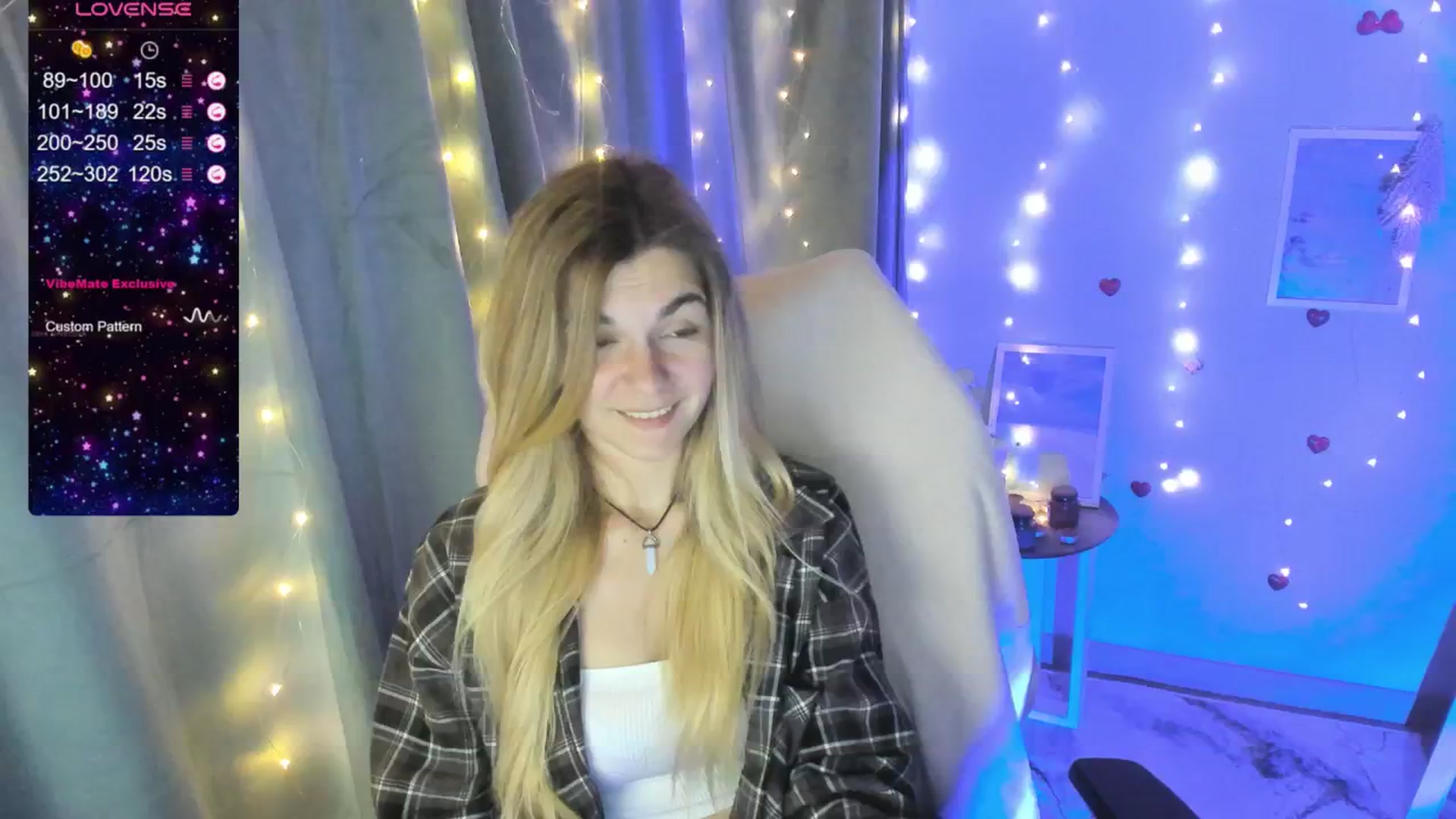 Gallery image thumbnail from Missi_More's myfreecams stream on, 07/06/2025, 10:59 image 19 of 20