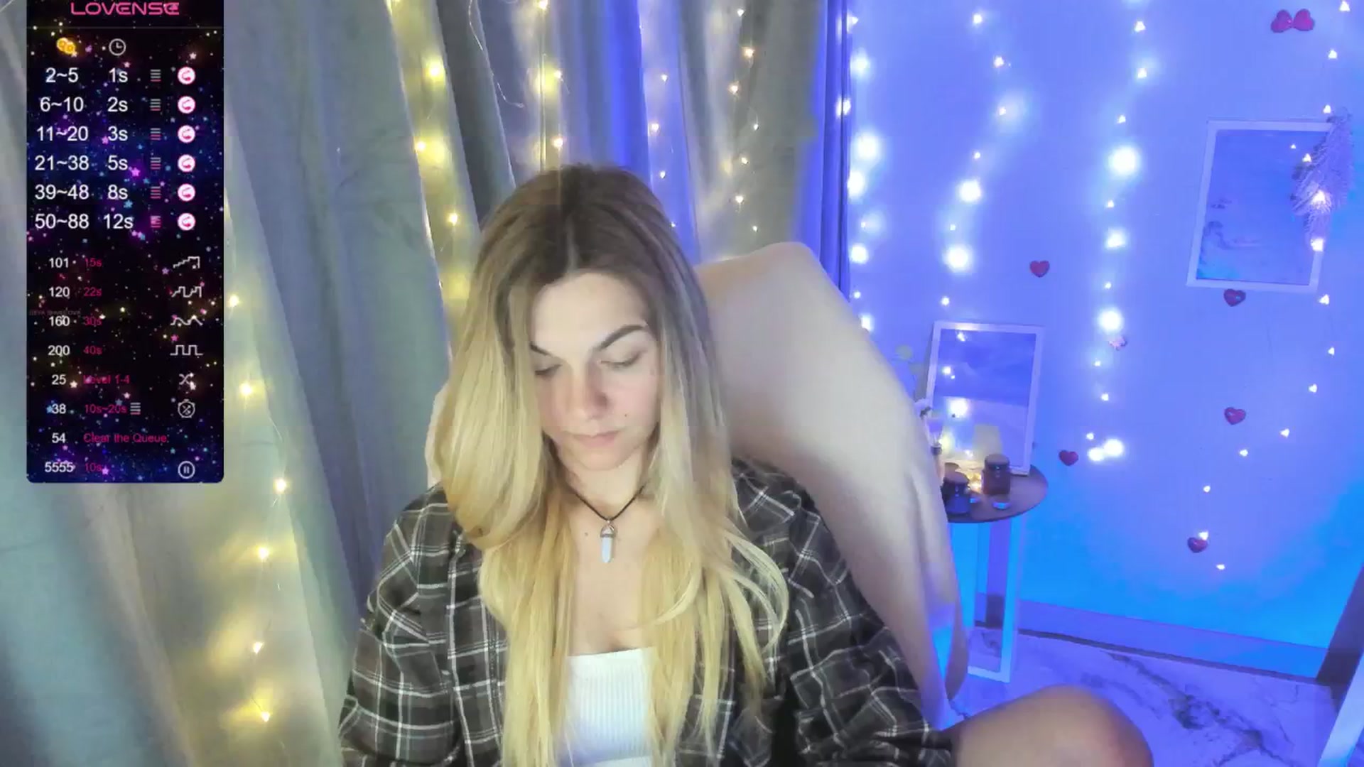 Gallery image thumbnail from Missi_More's myfreecams stream on, 07/06/2025, 10:59 image 2 of 20