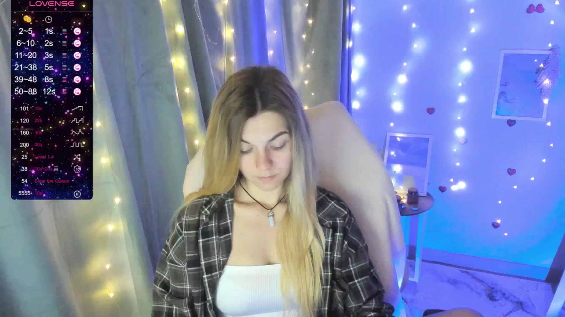 Gallery image thumbnail from Missi_More's myfreecams stream on, 07/06/2025, 10:59 image 12 of 20