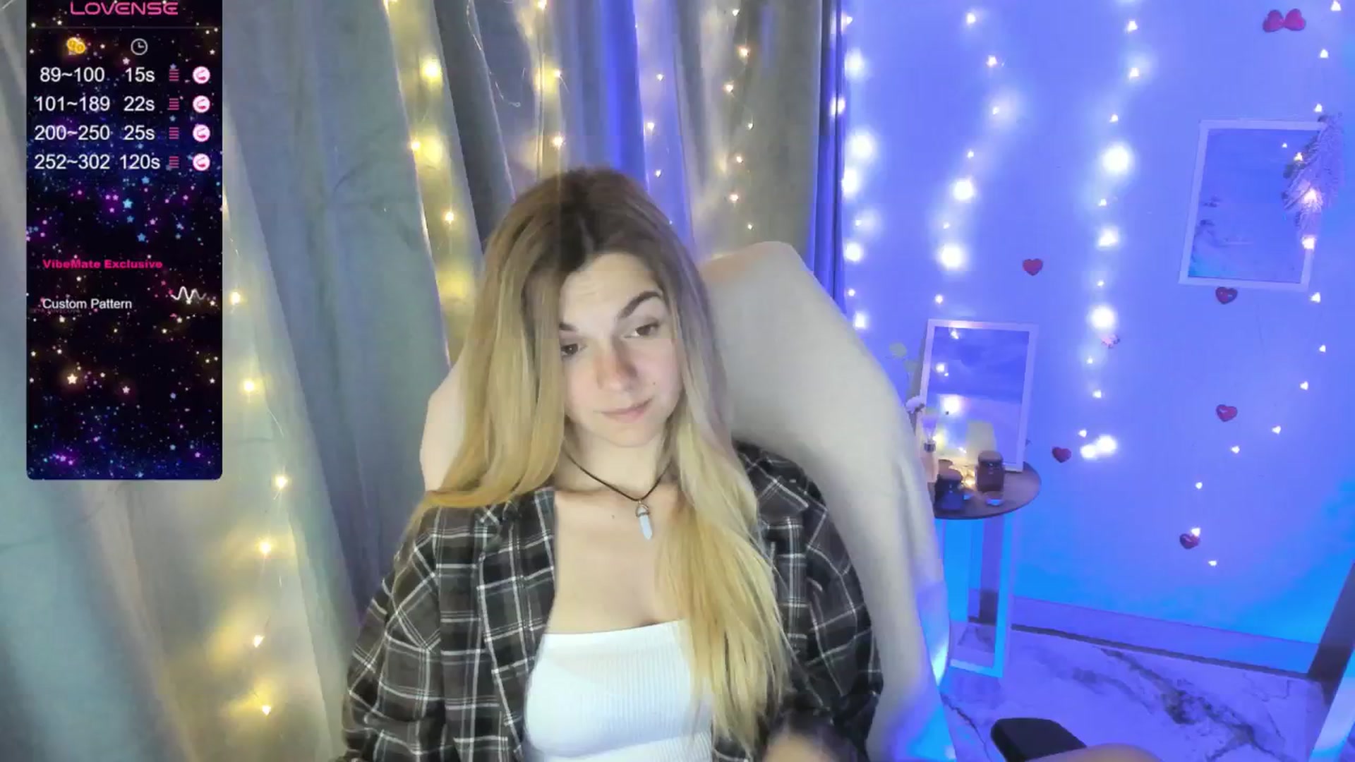 Gallery image thumbnail from Missi_More's myfreecams stream on, 07/06/2025, 10:59 image 14 of 20
