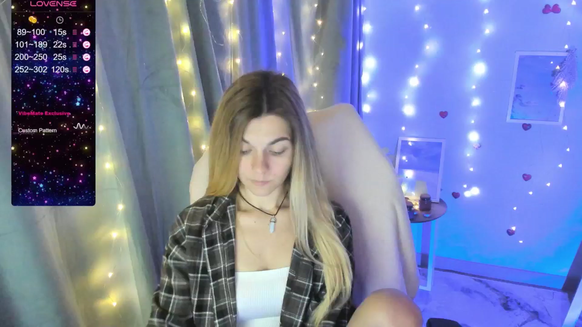 Gallery image thumbnail from Missi_More's myfreecams stream on, 07/06/2025, 10:59 image 6 of 20