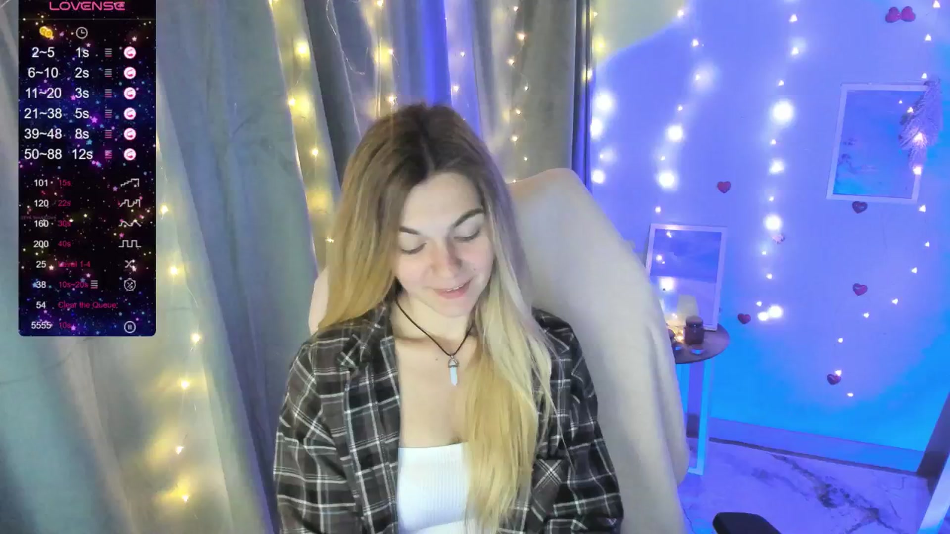 Gallery image thumbnail from Missi_More's myfreecams stream on, 07/06/2025, 10:59 image 18 of 20