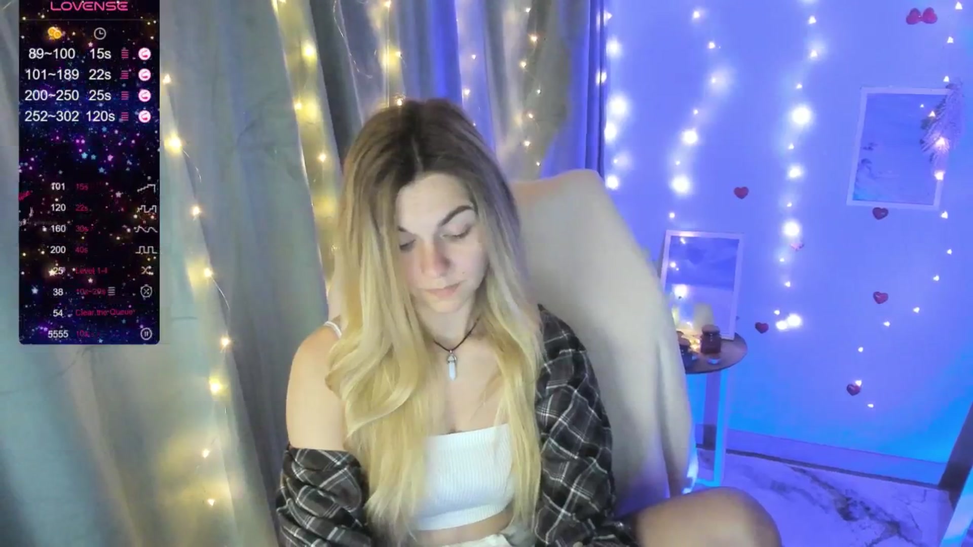 Gallery image thumbnail from Missi_More's myfreecams stream on, 07/06/2025, 11:35 image 2 of 20