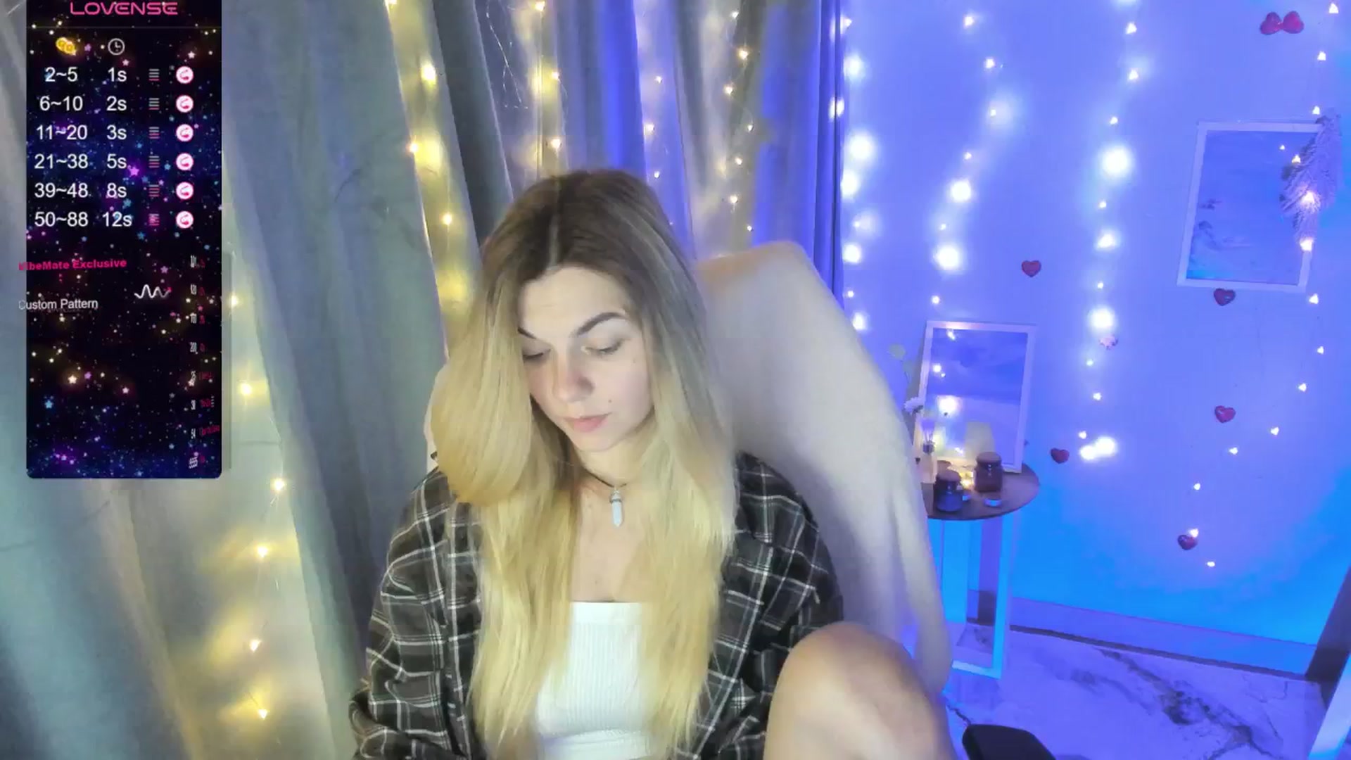 Gallery image thumbnail from Missi_More's myfreecams stream on, 07/06/2025, 12:39 image 2 of 20
