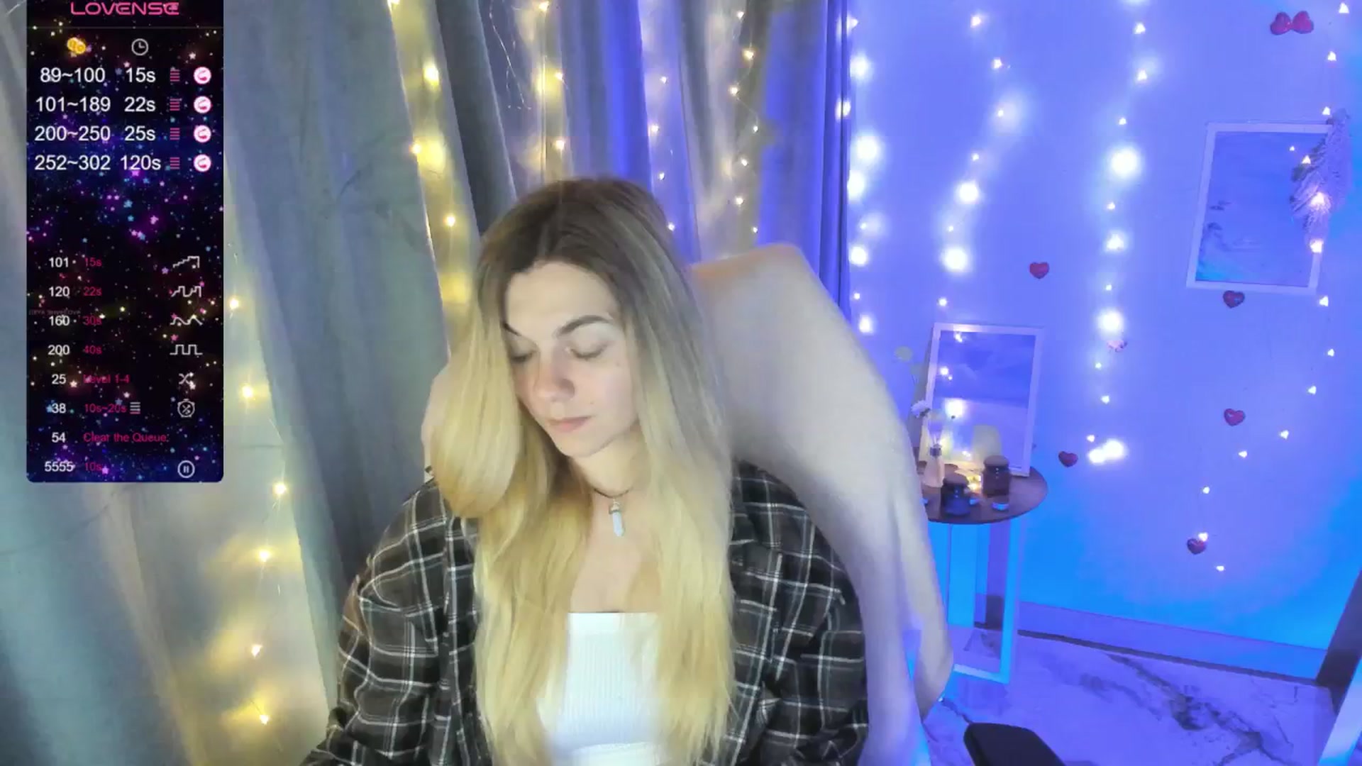 Gallery image thumbnail from Missi_More's myfreecams stream on, 07/06/2025, 12:39 image 4 of 20